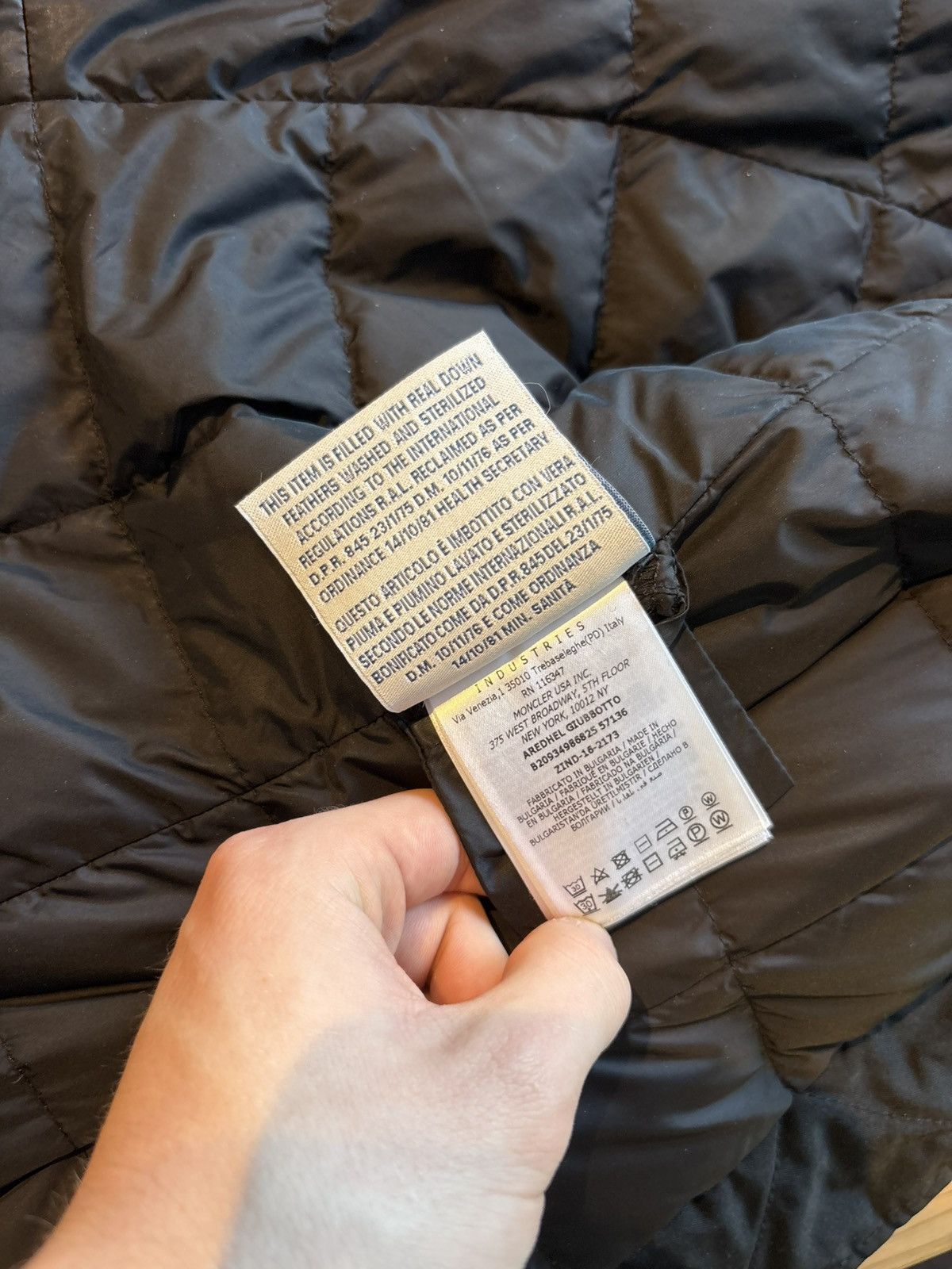 Moncler Moncler Aredhel Furhood Womens Jacket Size M / US 6-8 / IT 42-44 - 15 Thumbnail