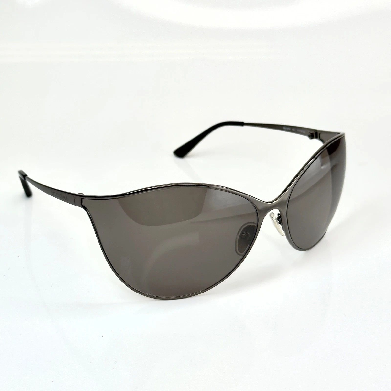 Balenciaga BALENCIAGA BB0137S VISION 0137 Black Fashion Futuristic 001 Size ONE SIZE - 9 Thumbnail