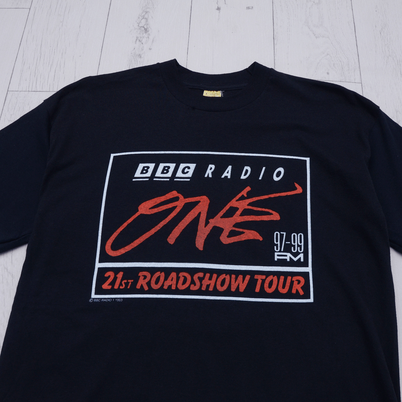 Band Tees × Vintage Rare Vintage 1993 BBC Radio One T-shirt Tour Big Logo Rock Size US L / EU 52-54 / 3 - 5 Thumbnail