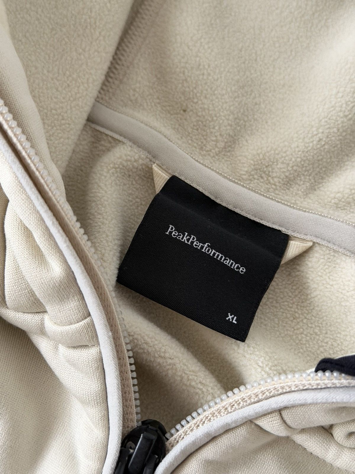 Peak Performance Peak Performance Flo Woman Chill Light Zip Hoodie Size XL / US 12-14 / IT 48-50 - 13 Thumbnail
