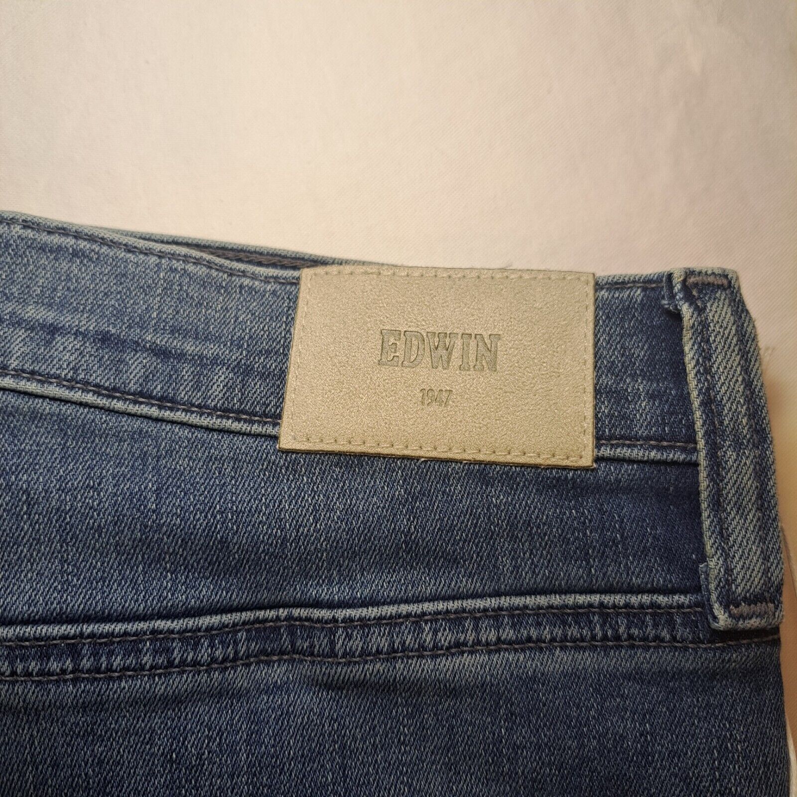 Edwin Edwin Jeans Elin Crop Straight Leg Denim Ambition Sz 31 NWT Size 31" - 9 Thumbnail
