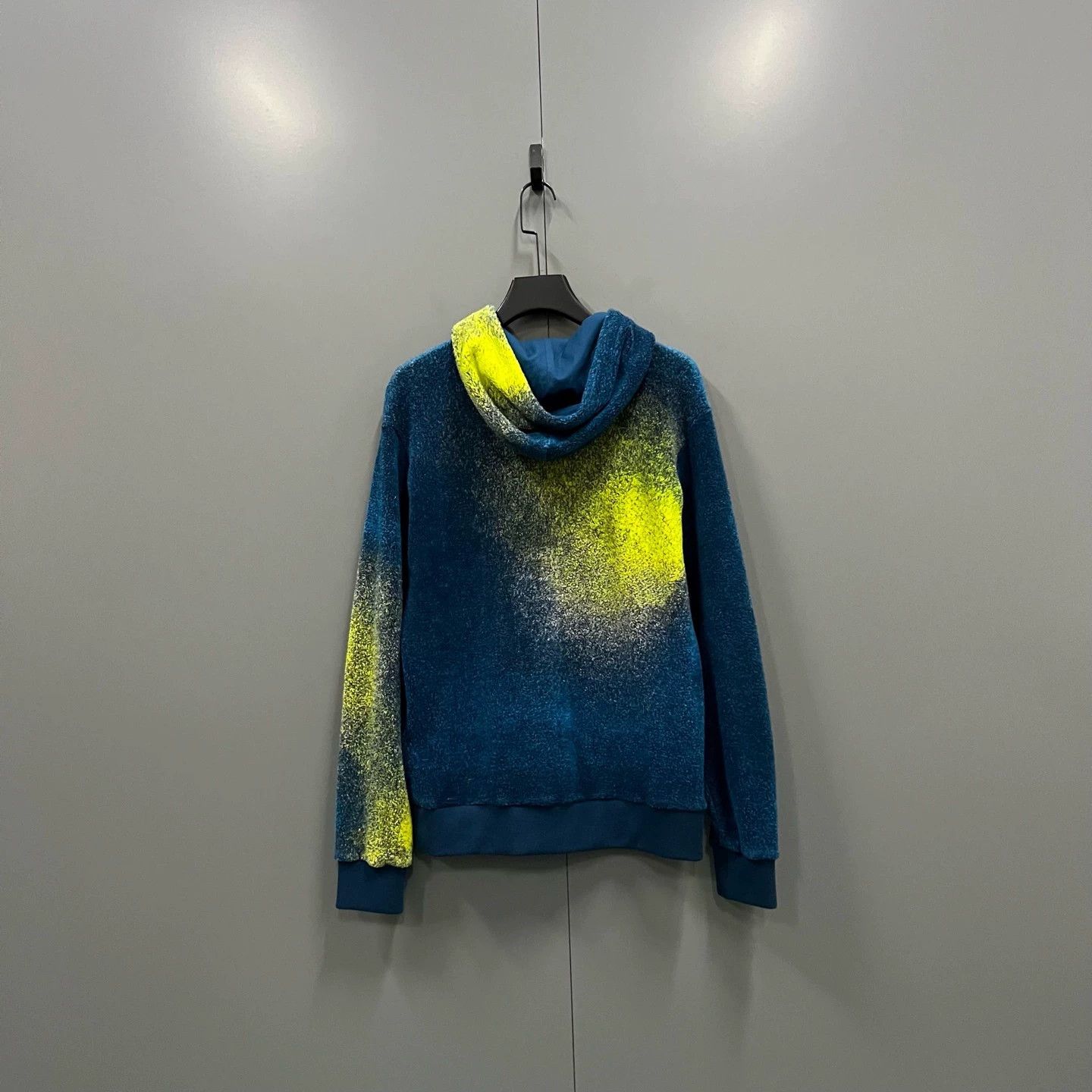 Louis Vuitton Louis Vuitton LV spray-dye zip-up hoodie Size S / US 4 / IT 40 - 2 Thumbnail