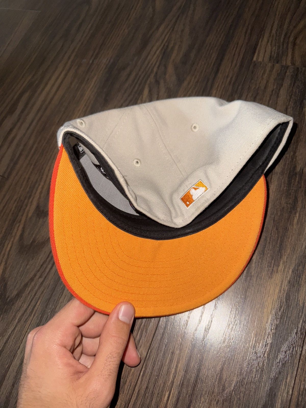 New Era San Fran Giants fitted size 7 1/4 Size ONE SIZE - 3 Thumbnail