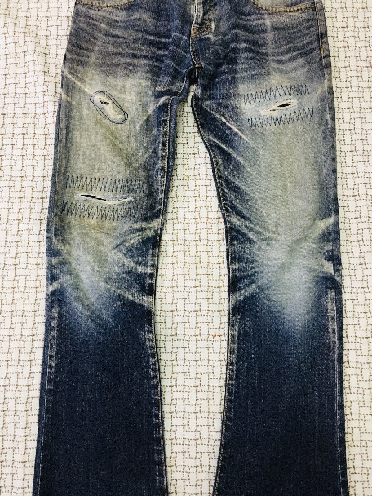 Tornado Mart Tornardo Mart Distressed Flare Jeans (18) Size US 31 - 4 Thumbnail