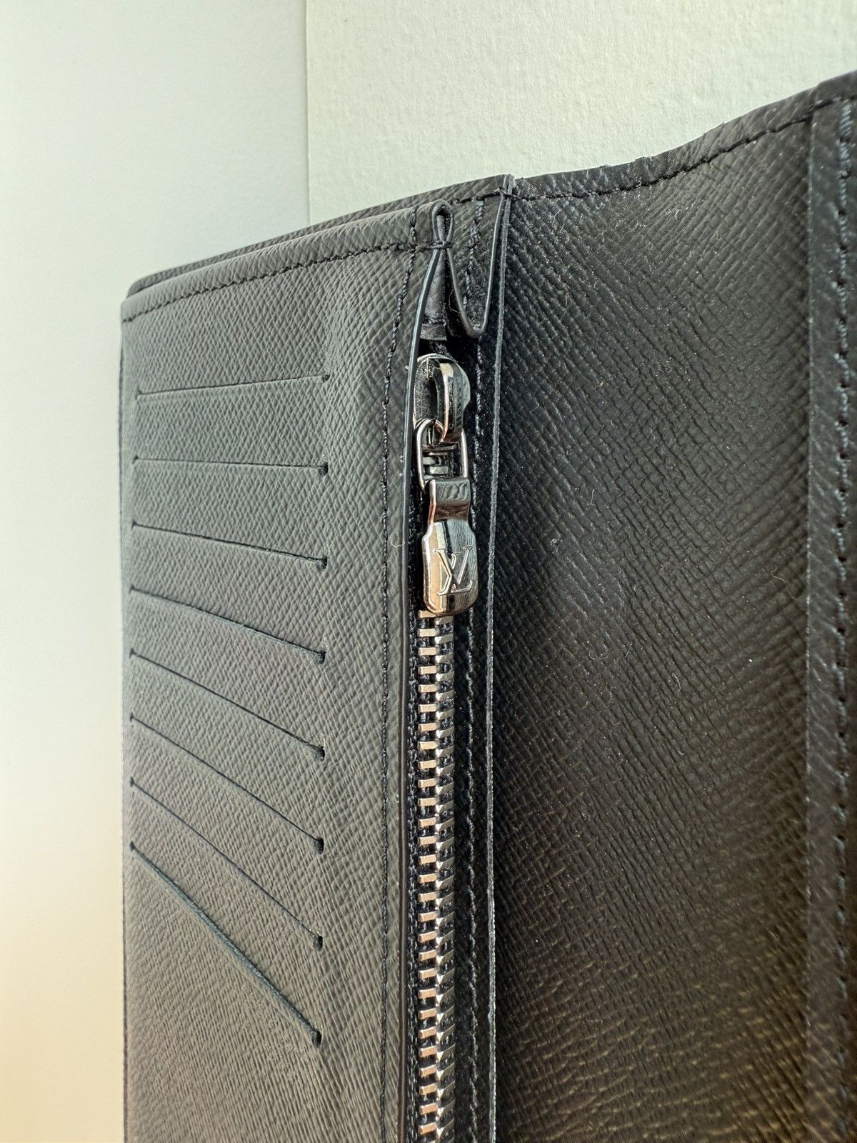 Louis Vuitton Louis Vuitton Brazza Wallet Monogram Eclipse Canvas Size ONE SIZE - 8 Thumbnail