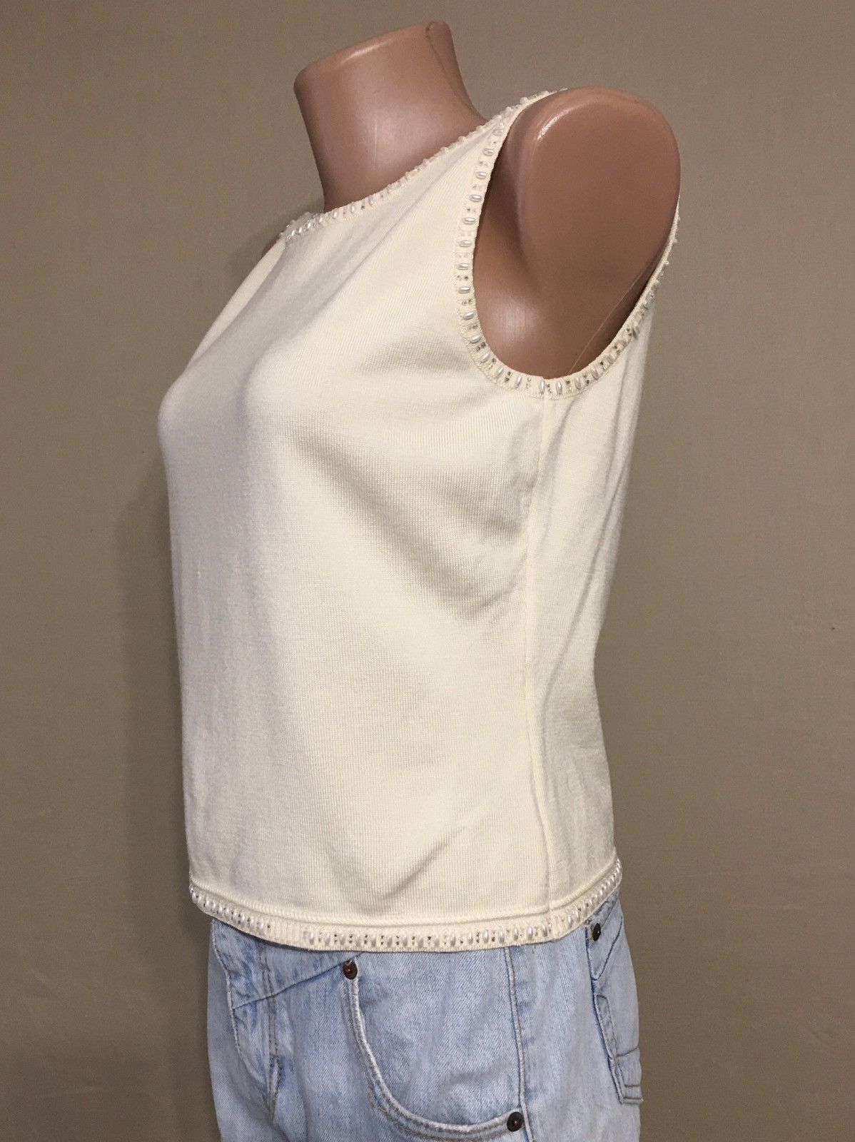 Escada ESCADA Beige Pure Wool Sleeveless Knit Top Size EU 38 Size S / US 4 / IT 40 - 3 Thumbnail