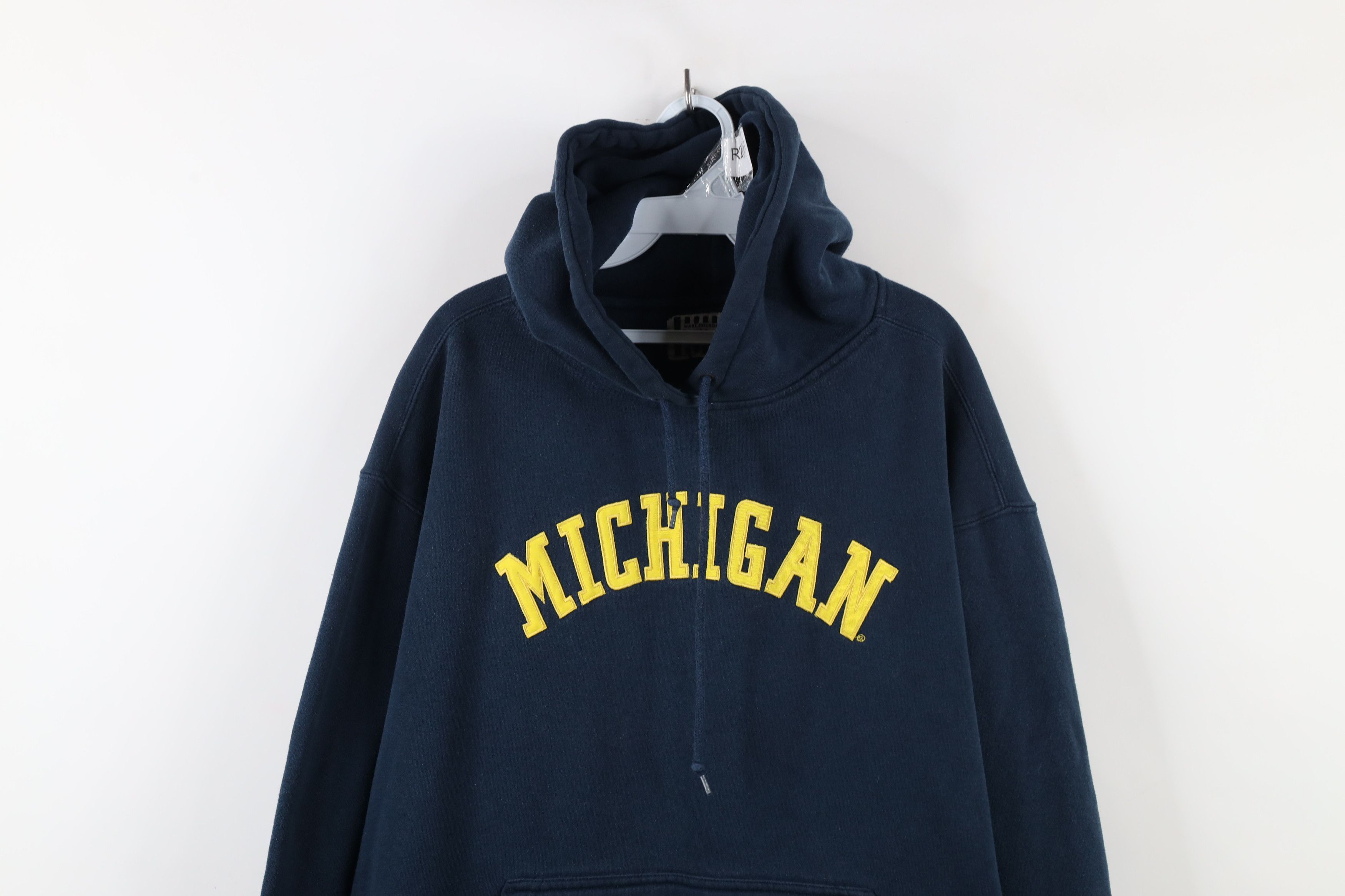 Vintage Vintage 90s Heavyweight University of Michigan Sweatshirt Size US XXL / EU 58 / 5 - 2 Thumbnail