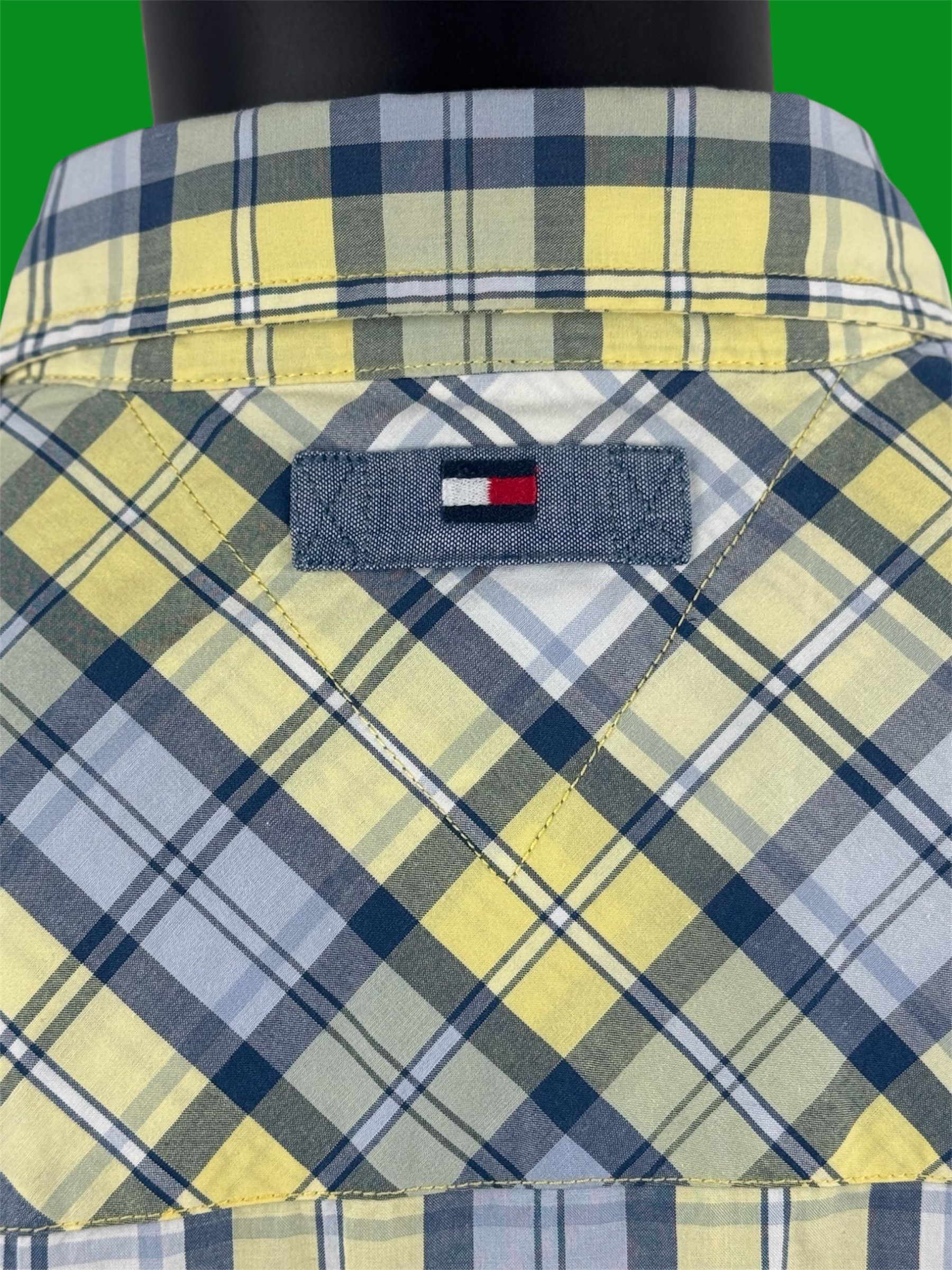 Tommy Hilfiger VTG Tommy Jeans Plaid Chest Strap & Velcro Pockets Size US XL / EU 56 / 4 - 7 Thumbnail