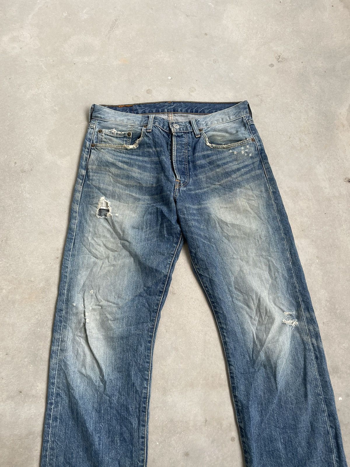 Levi's × Vintage LEVIS 501 VINTAGE JAPAN WELL WORN DENIM PANT Size US 32 / EU 48 - 2 Thumbnail