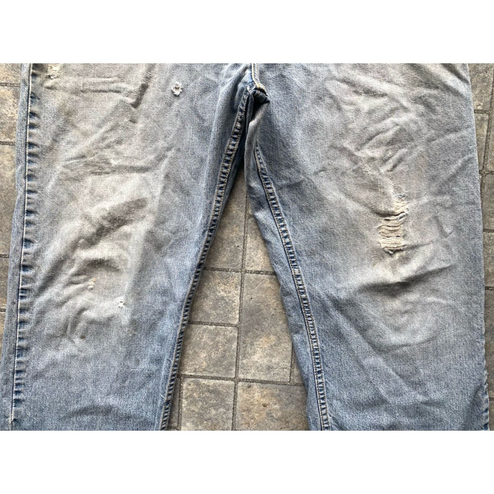 Vintage VINTAGE Levi’s Silvertab Jeans Men 36x30 Blue Flaws Wear VTG Pants Mens Jeans Size US 36 / EU 52 - 3 Thumbnail
