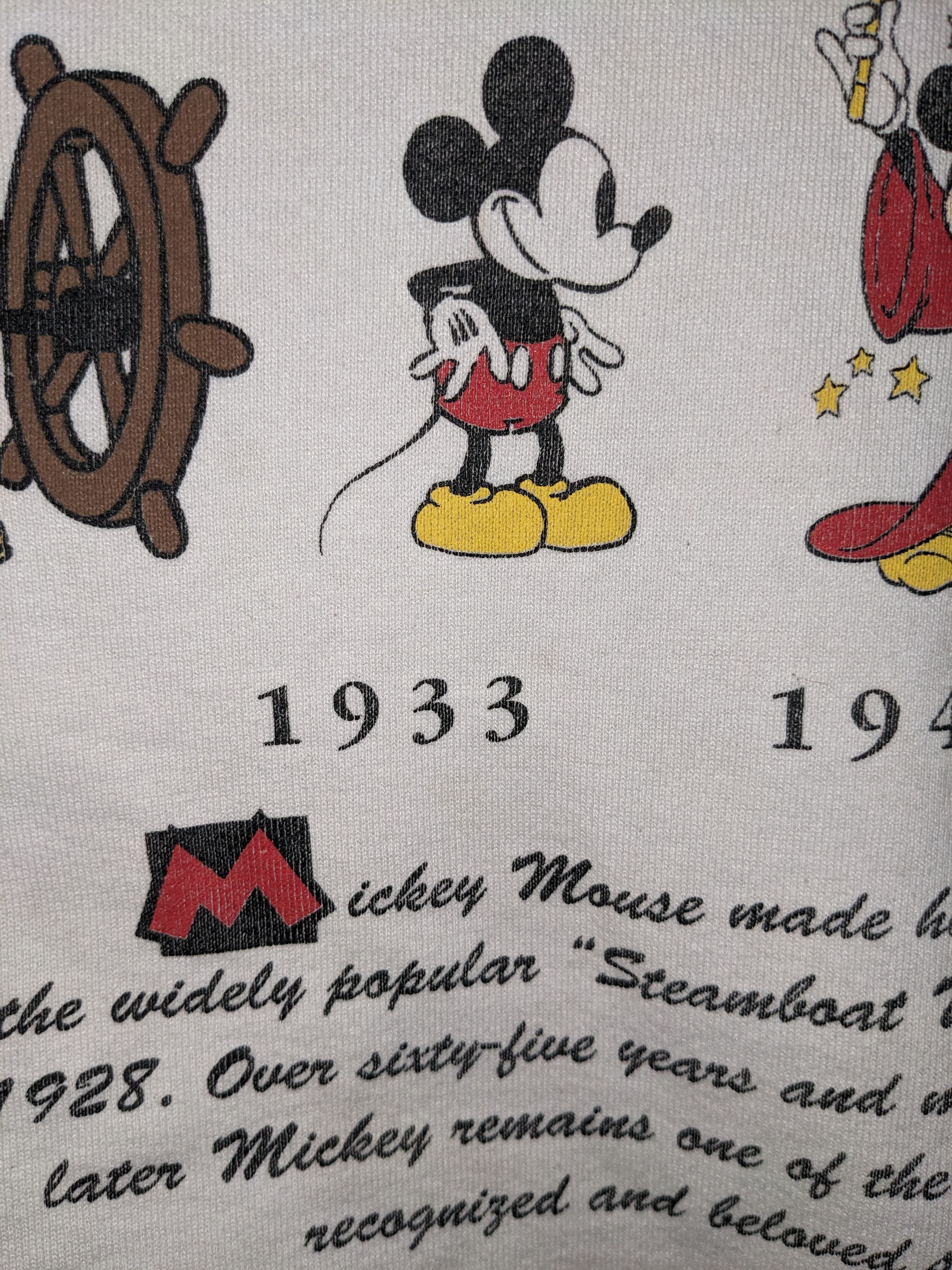 Disney × Vintage Vintage 90s Mickey Mouse Throughout the Ages Sweatshirt Size US L / EU 52-54 / 3 - 6 Thumbnail