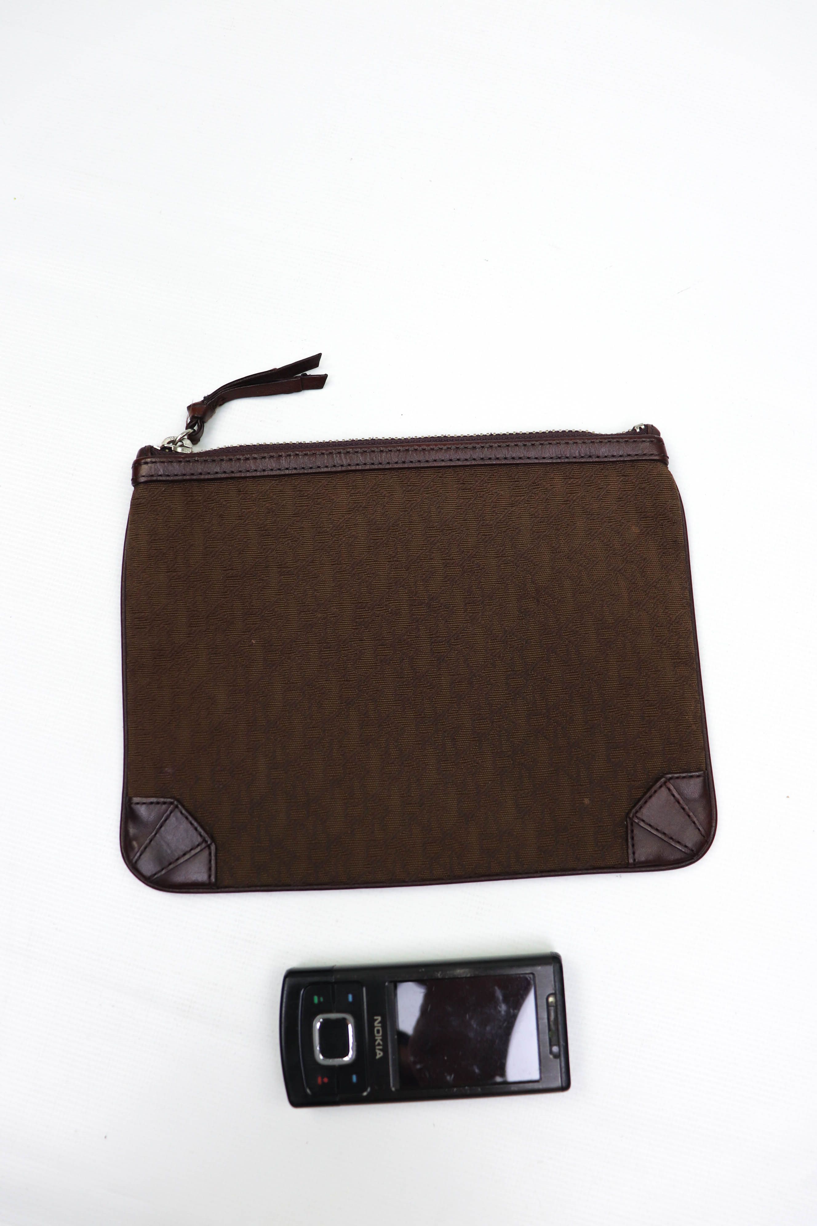 DKNY DKNY Donna Karan New York Sun Faded Monogram Zip Pouch Size ONE SIZE - 3 Thumbnail