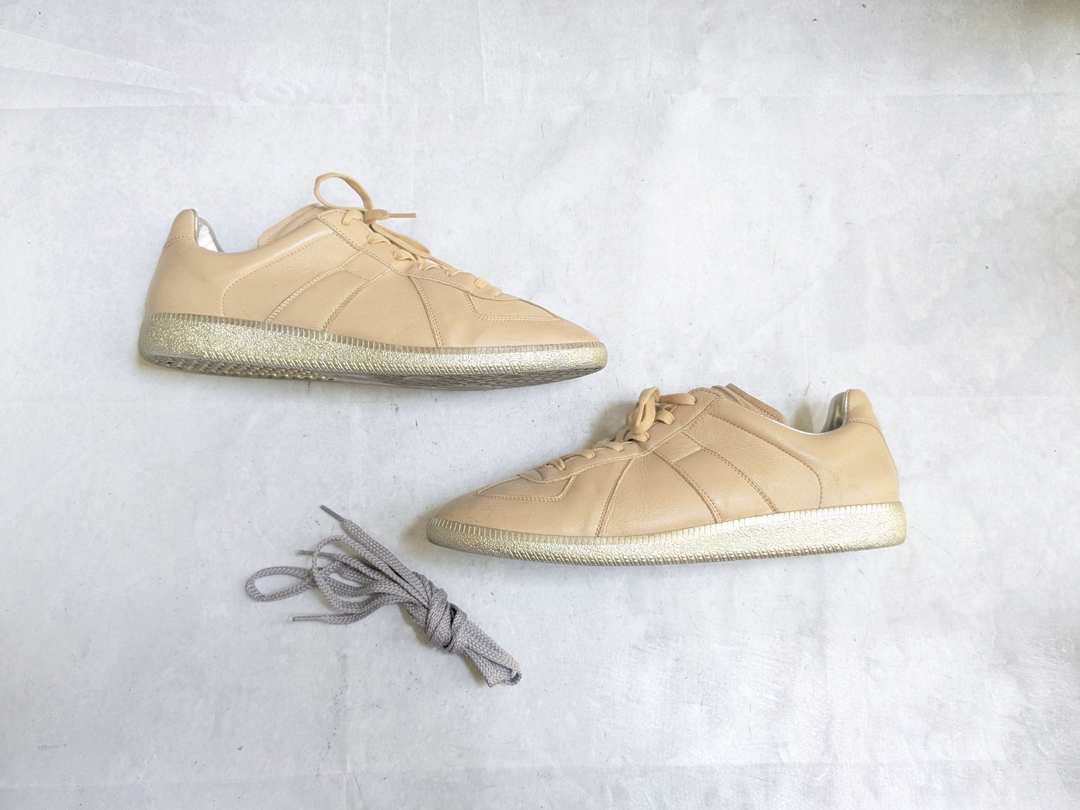 Maison Margiela Maison Margiela Replica GAT Silver 11 44 Low Tops Leather Size US 11 / EU 44 - 1 Thumbnail