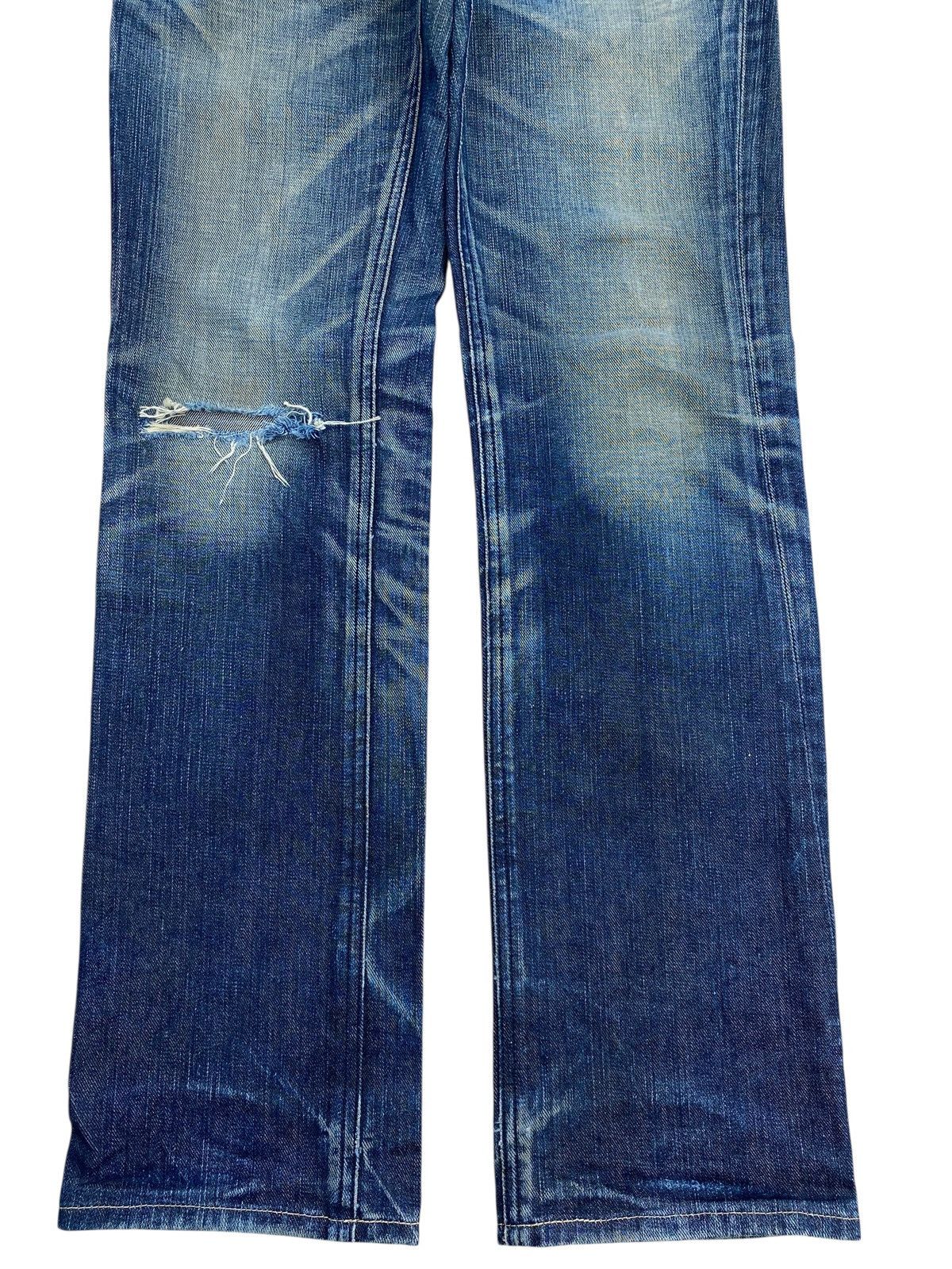 Lee Lee Riders Brand Faded Wash Distress Style Jeans Size US 30 / EU 46 - 3 Thumbnail