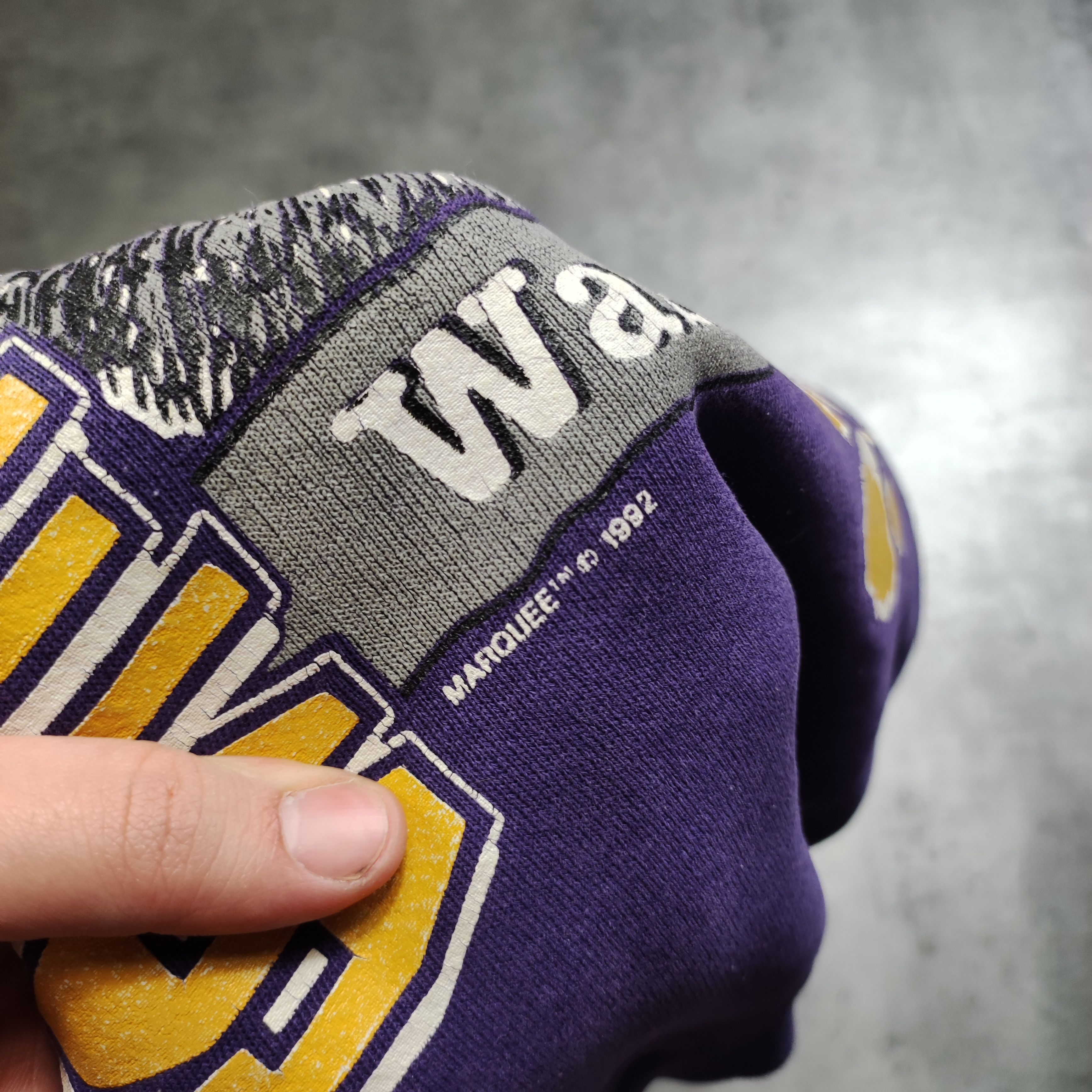 NFL × Vintage Vintage RARE 1992 OG Washington Huskies Purple Crewneck Size US XL / EU 56 / 4 - 5 Thumbnail