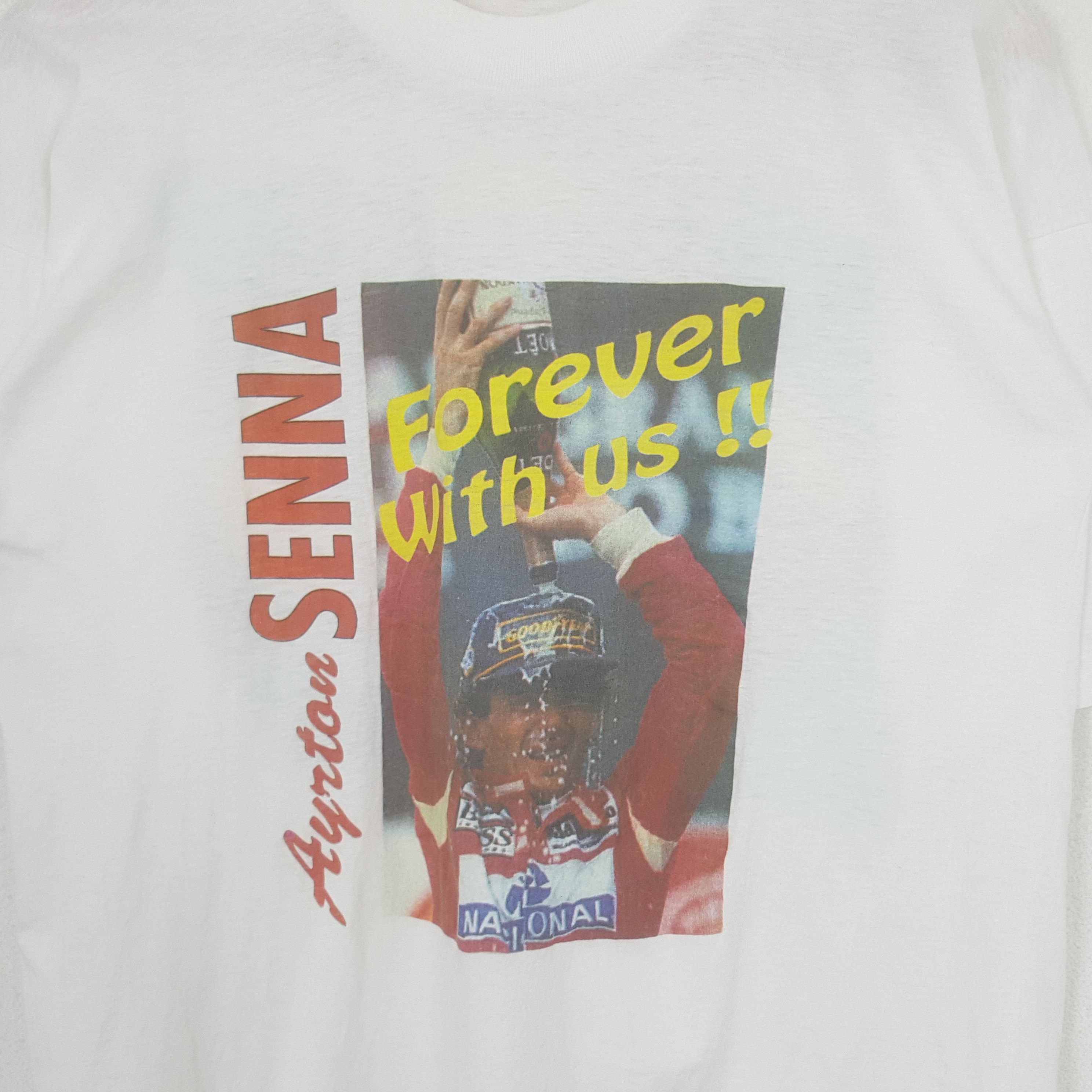 Vintage Vintage Aryton Senna Formula One Racing Tshirt C301N57 Size US S / EU 44-46 / 1 - 2 Thumbnail