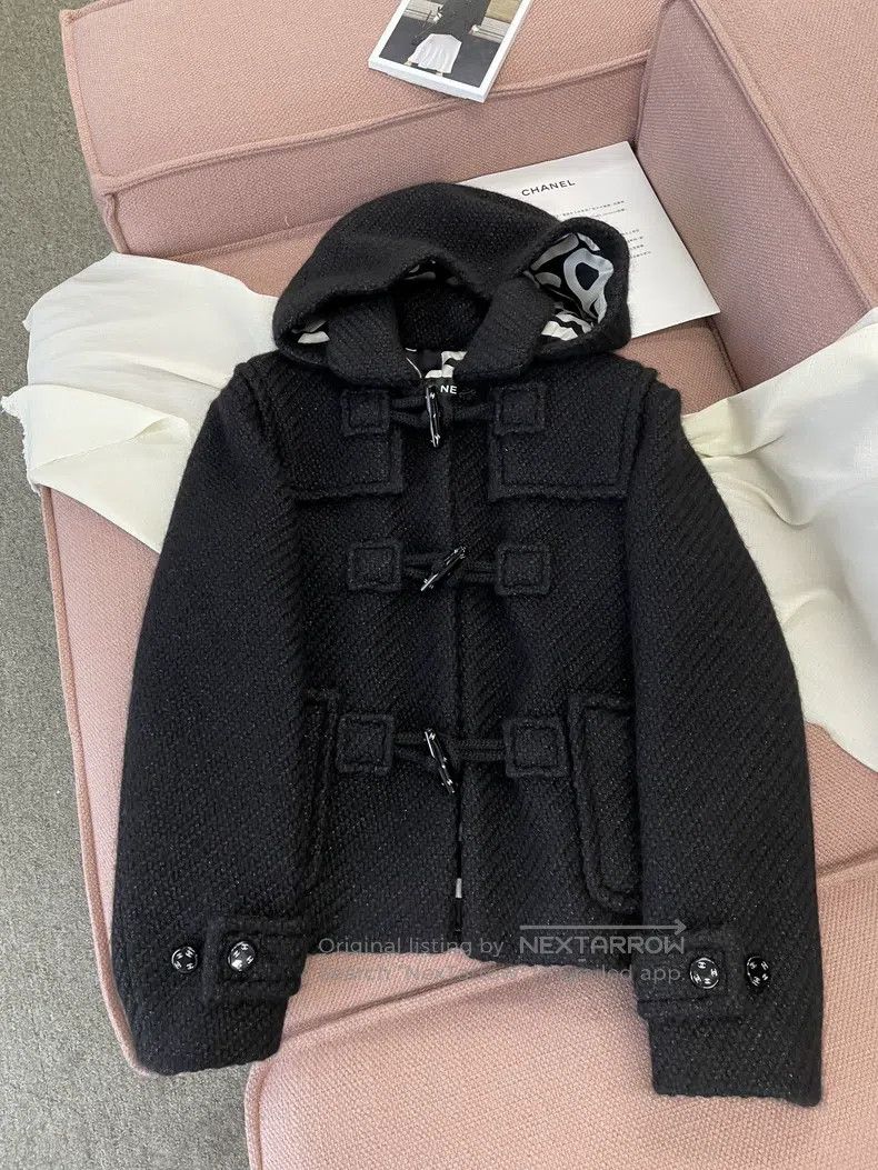 Chanel Chanel Black ox horn buckle hooded college tweed jacket Size XXS / US 00 / IT 34 - 1 Thumbnail