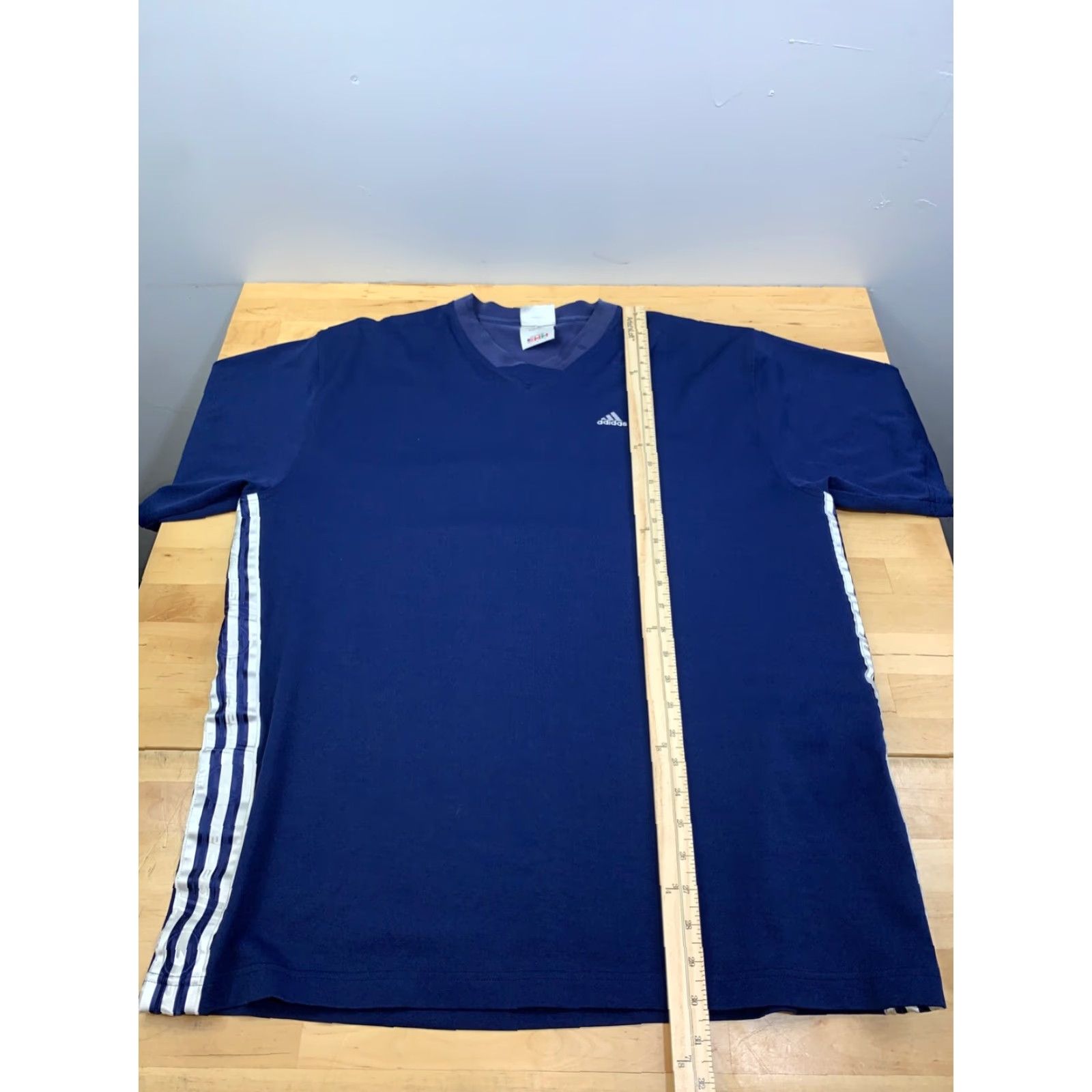 Adidas VINTAGE adidas Soccer Jersey Mens L Blue V Neck 3 Stripes Short Sleeve Pullover Jersey Size US L / EU 52-54 / 3 - 4 Thumbnail