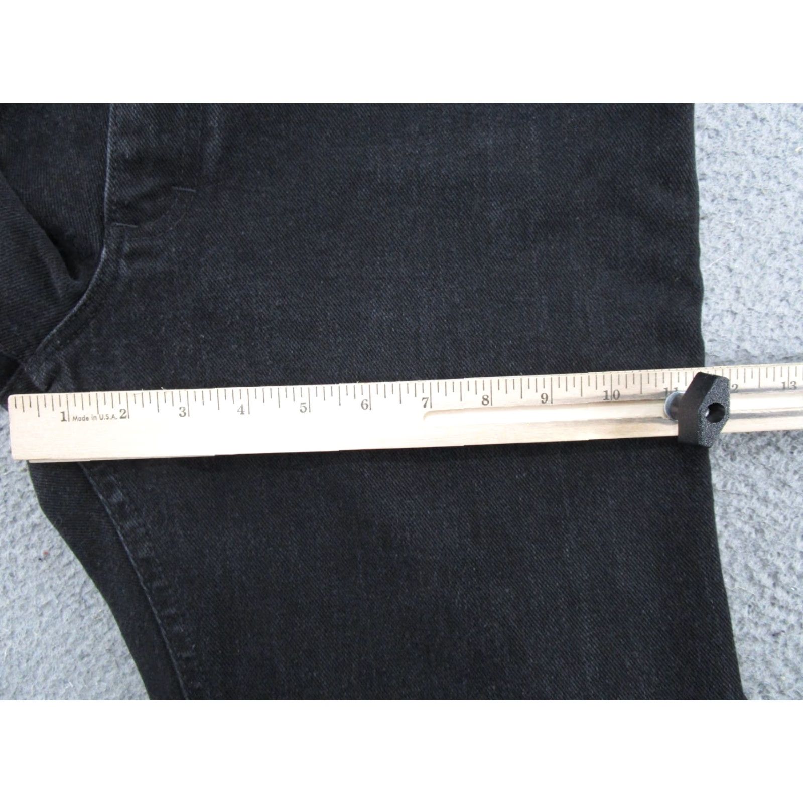 Lee VINTAGE Lee Jeans Mens 5-Pocket Denim Straight Black Cotton 31 Inseam 33x32 Size 33 Rise Mid 10-12 in Regular Zip Size US 33 - 7 Thumbnail
