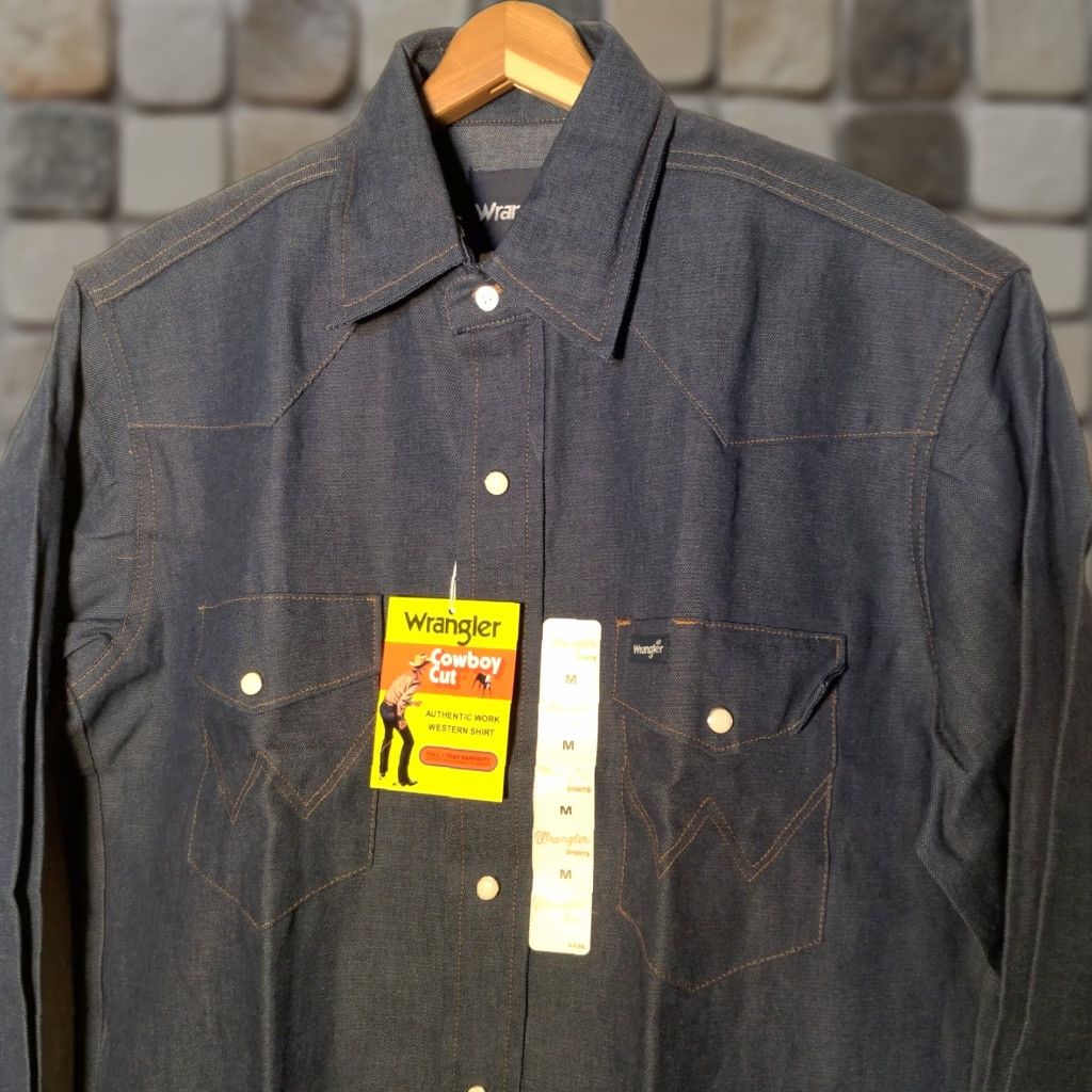 Wrangler VINTAGE Wrangler Cowboy Cut Western Shirt Men Medium Blue Denim Pearl Snap Workwear Size US M / EU 48-50 / 2 - 1 Thumbnail