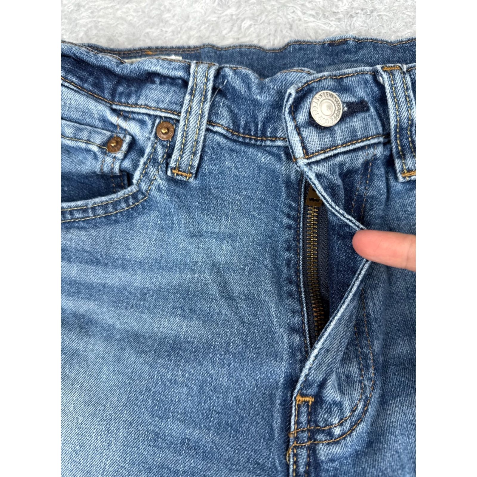 Levi's VINTAGE Levis Jeans Mens 32 Blue Denim Levi's 511 Slim Straight 5-Pocket Cotton Blend 30x33 Regular Inseam 33" Medium Wash Size US 32 / EU 48 - 5 Thumbnail