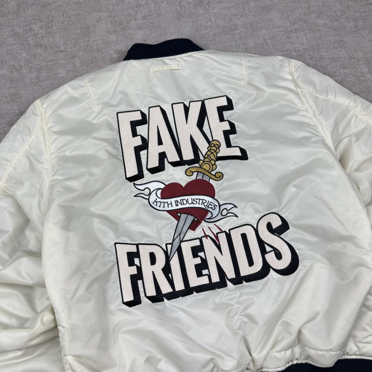 Alpha Industries × Kith Alpha Industries x Kith Reversible Bomber Jacket Size US S / EU 44-46 / 1 - 19 Thumbnail