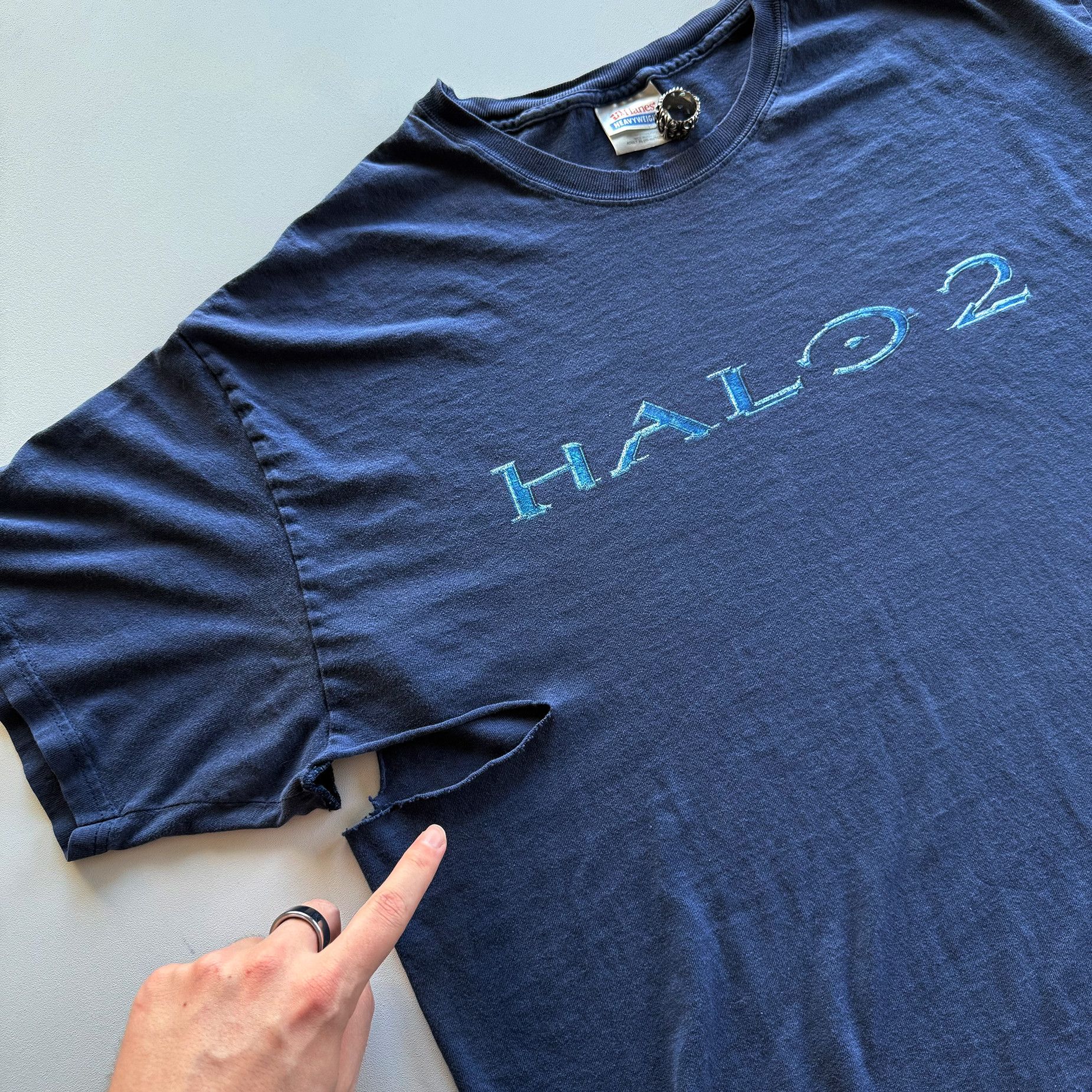 Halo 2004 Thrashed Vintage Halo 2 Logo Tee Size US XL / EU 56 / 4 - 3 Thumbnail