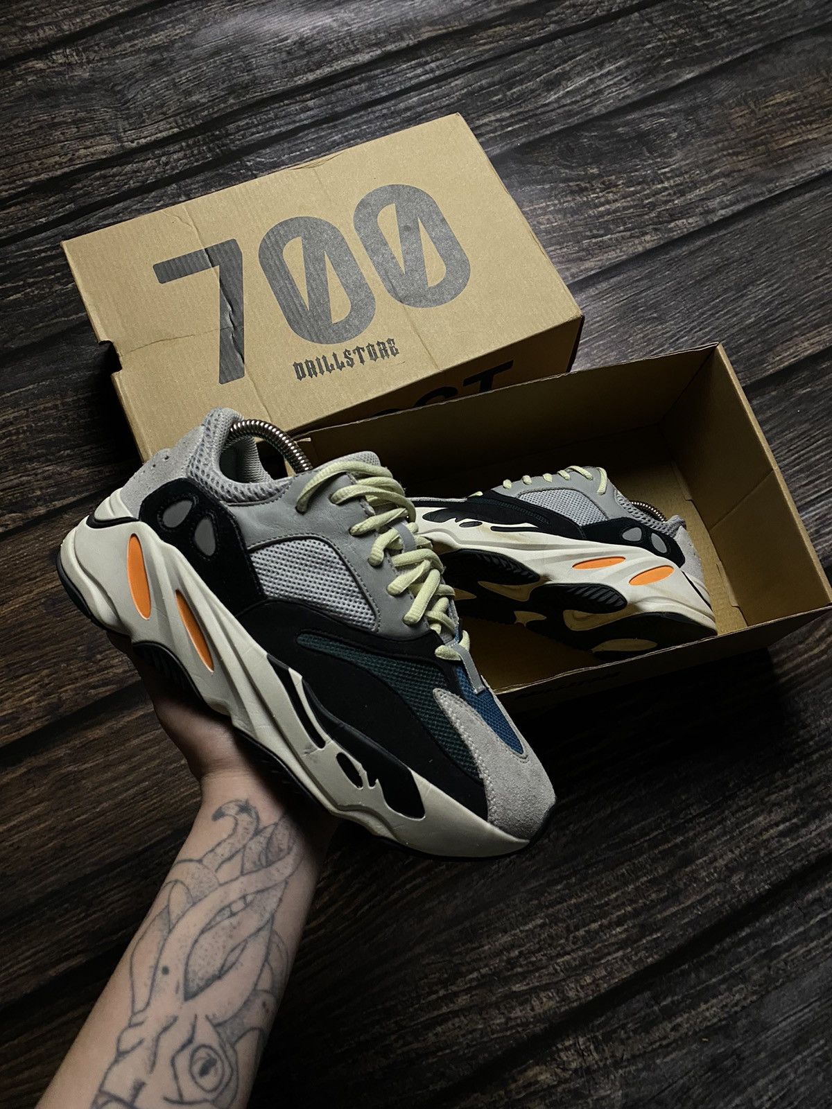 Yeezy boost 700 size 7 sales