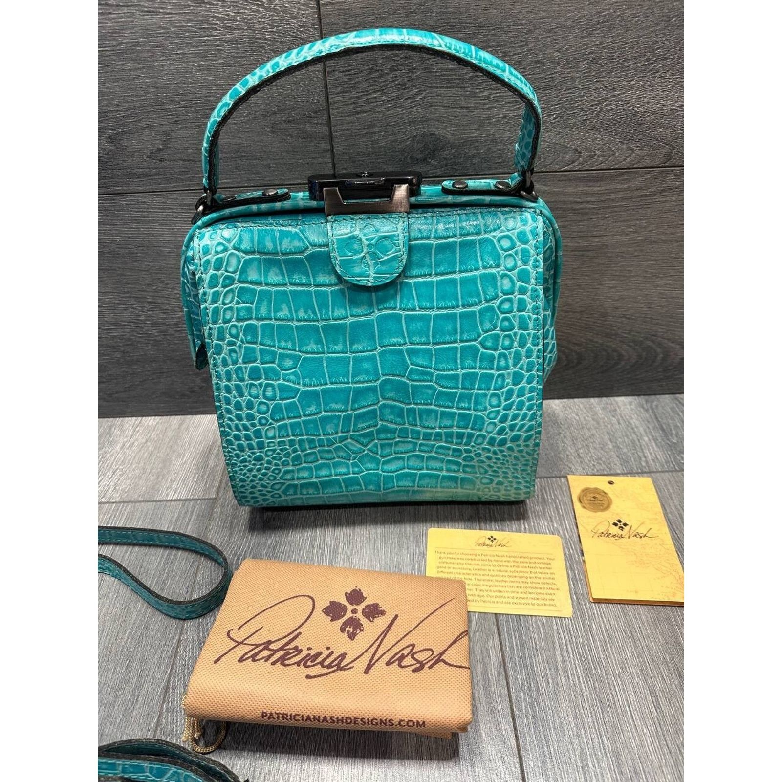 Patricia Nash Patricia Nash Leather Croc Embossed Frame green bag A386257 Size ONE SIZE - 2 Thumbnail
