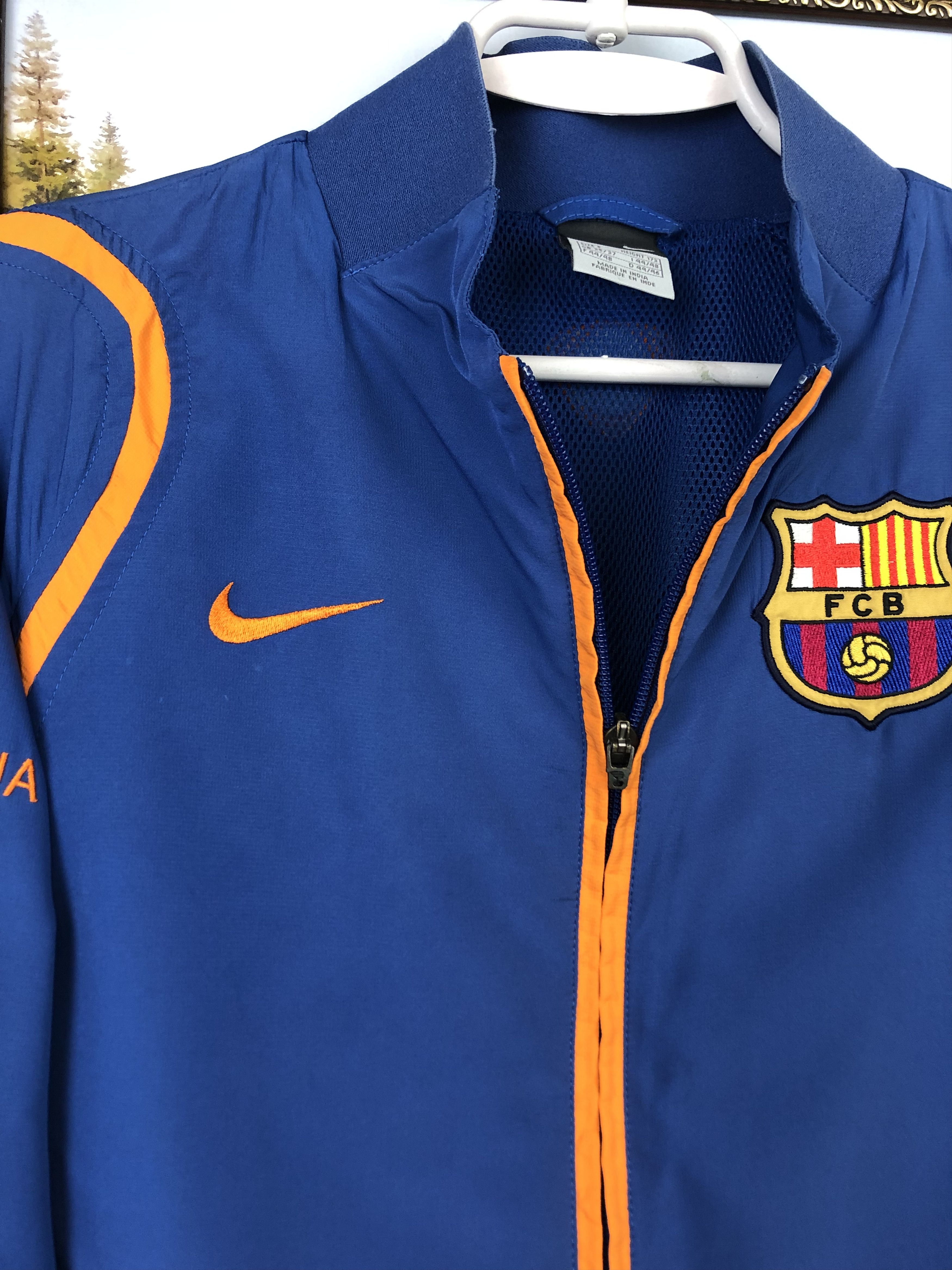 Nike Vintage Nike FC Barcelona Football Jacket Soccer Track Size US S / EU 44-46 / 1 - 3 Thumbnail