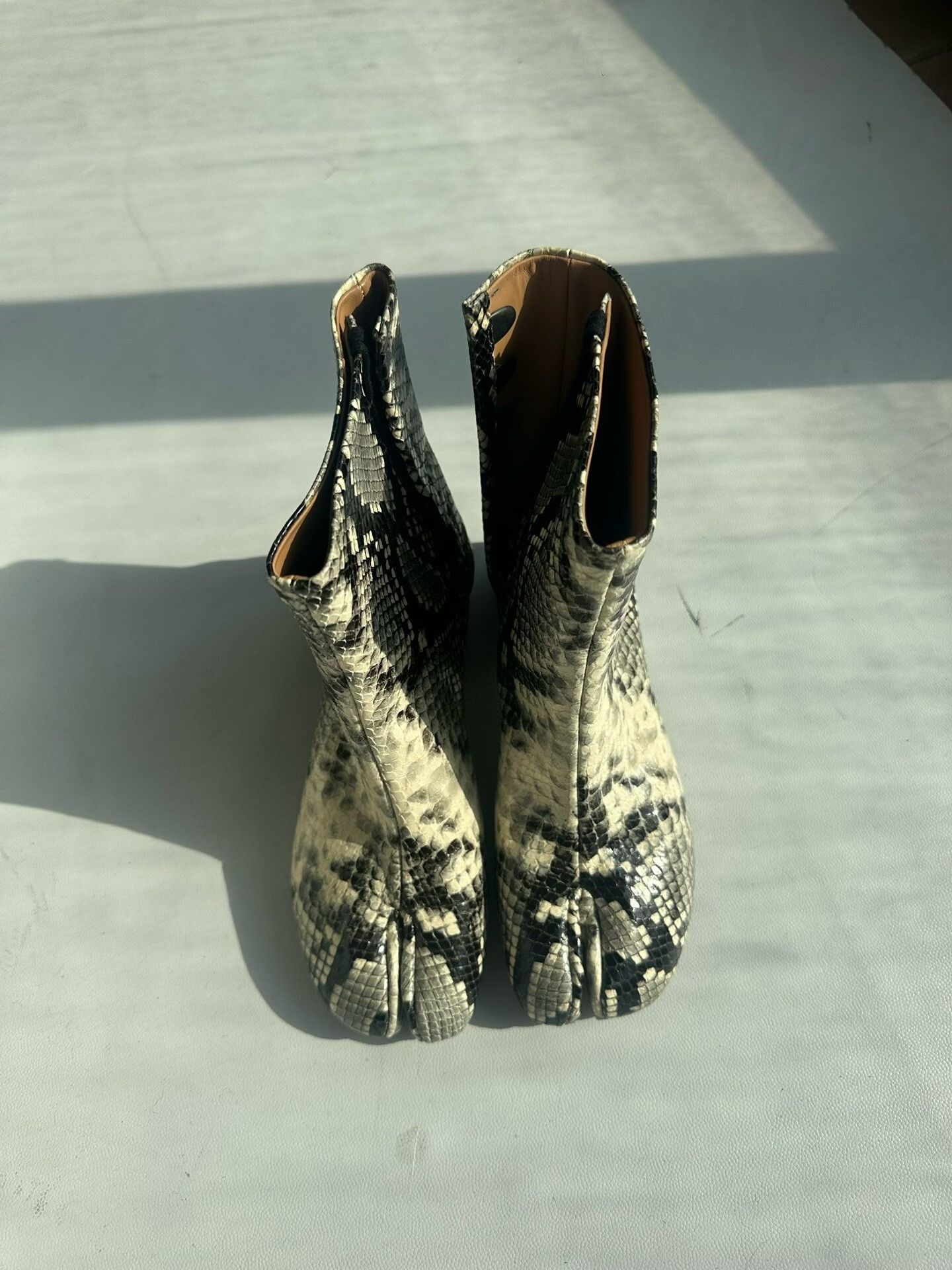 Maison Margiela Maison Margiela Snake Print Tabi Shoes Size US 4 / IT 34 - 1 Thumbnail