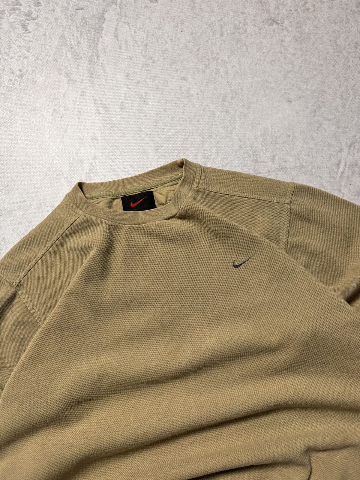 Nike × Vintage 00s Nike Vintage Mini Swoosh Oversize Sweatshirt Boxy Y2K Size US M / EU 48-50 / 2 - 2 Thumbnail