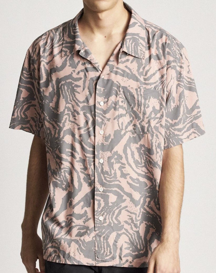 Brixton BRIXTON LOVITZ S/S WOVEN | CAMEO PINK GREY | LARGE Size US L / EU 52-54 / 3 - 1 Thumbnail