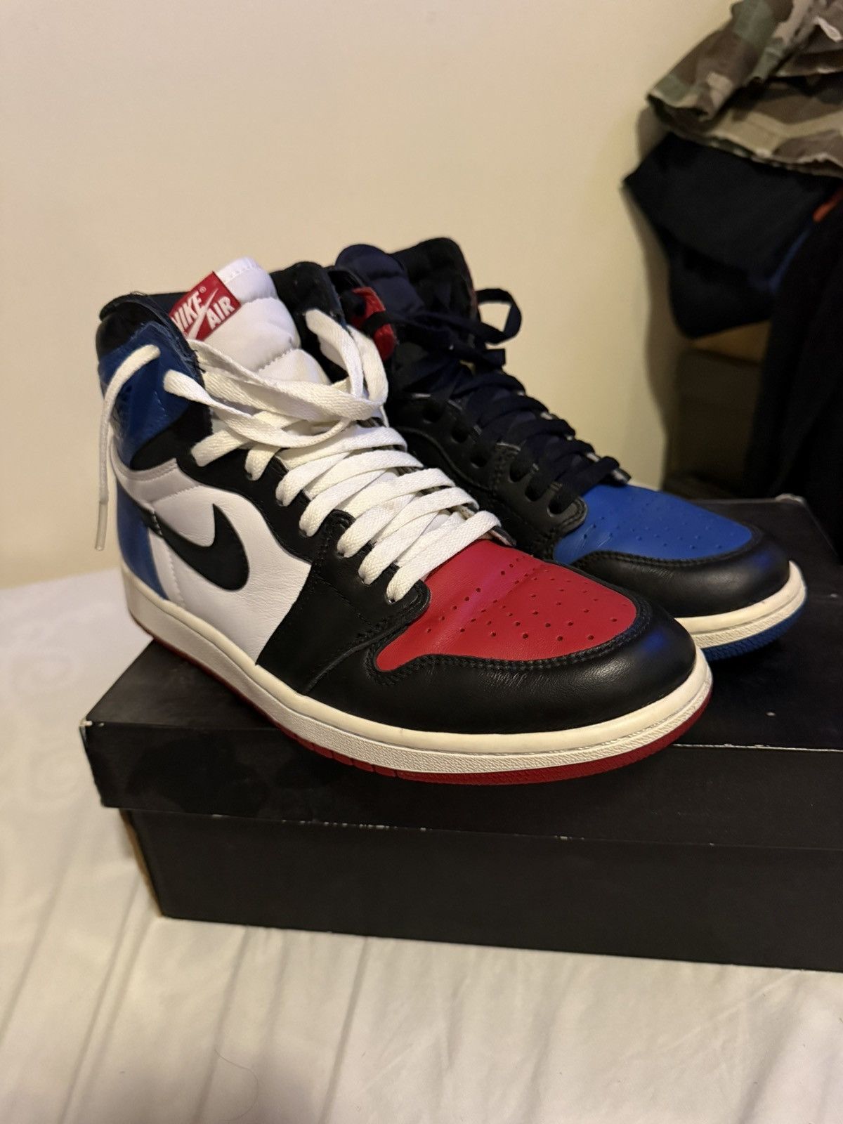 Jordan Brand Jordan 1 top 3 size 9 Size US 9 / EU 42 - 2 Thumbnail