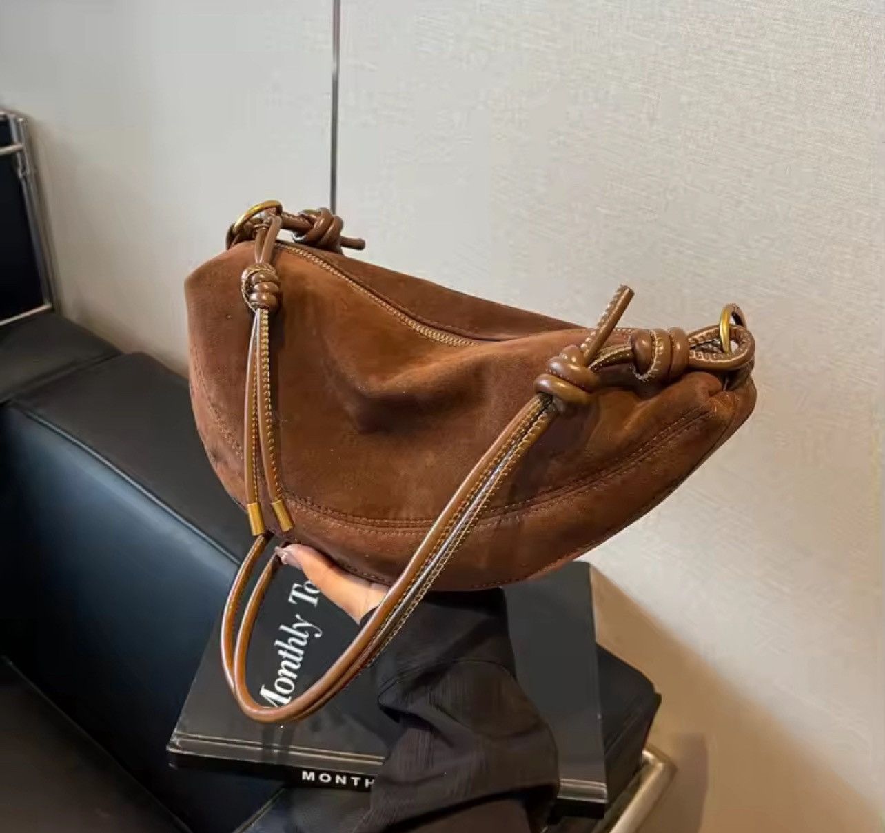 Japanese Brand × Vintage Faux Suede Shoulder Bag Size ONE SIZE - 3 Thumbnail