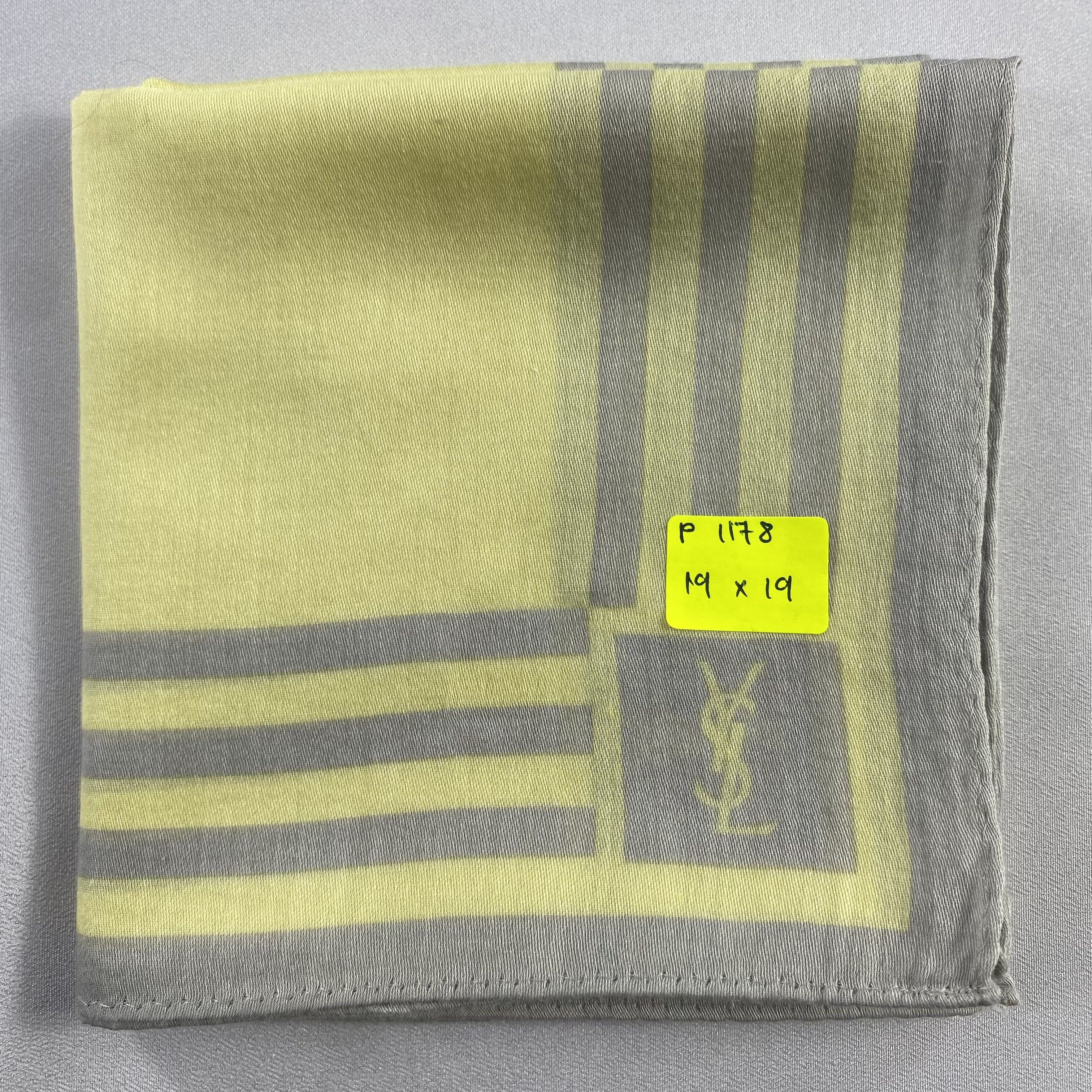 Vintage Yves Saint Laurent Handkerchief / Neckerchief-P1178 Size ONE SIZE - 5 Thumbnail