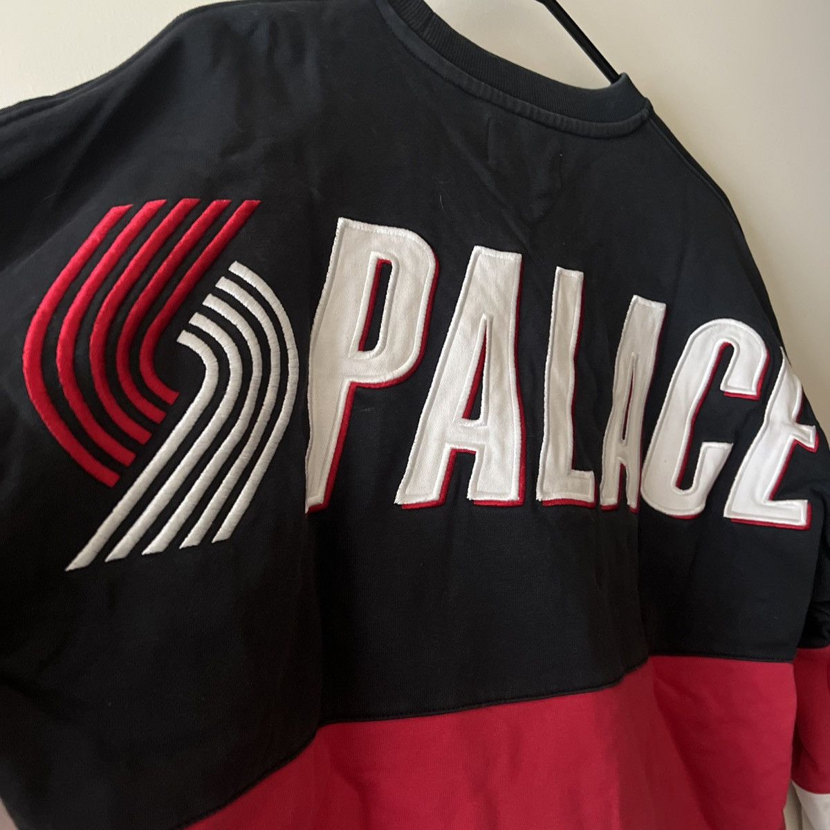 Palace Blazed Drop Shoulder Crew Black/Red/White Size US L / EU 52-54 / 3 - 4 Thumbnail