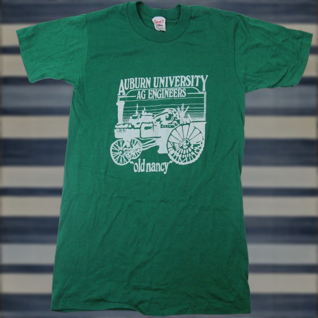 Vintage VINTAGE Auburn University AG Engineers "Old Nancy" Tractor Graphic Shirt Size US S / EU 44-46 / 1 - 1 Thumbnail