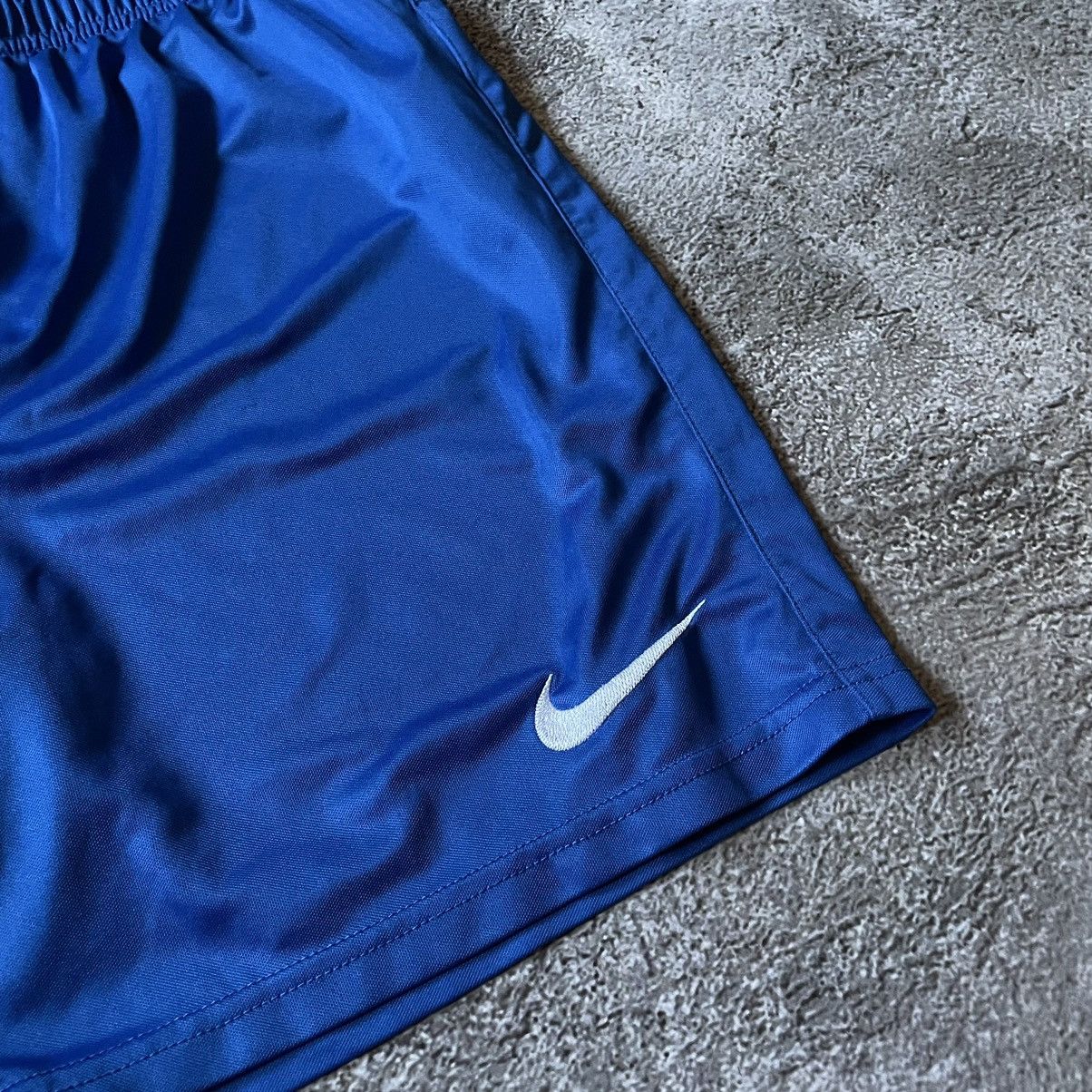 Vintage Vintage 90s Nike Blue Shorts Y2K Streetwear Sportwear 30 Size US 30 / EU 46 - 4 Thumbnail