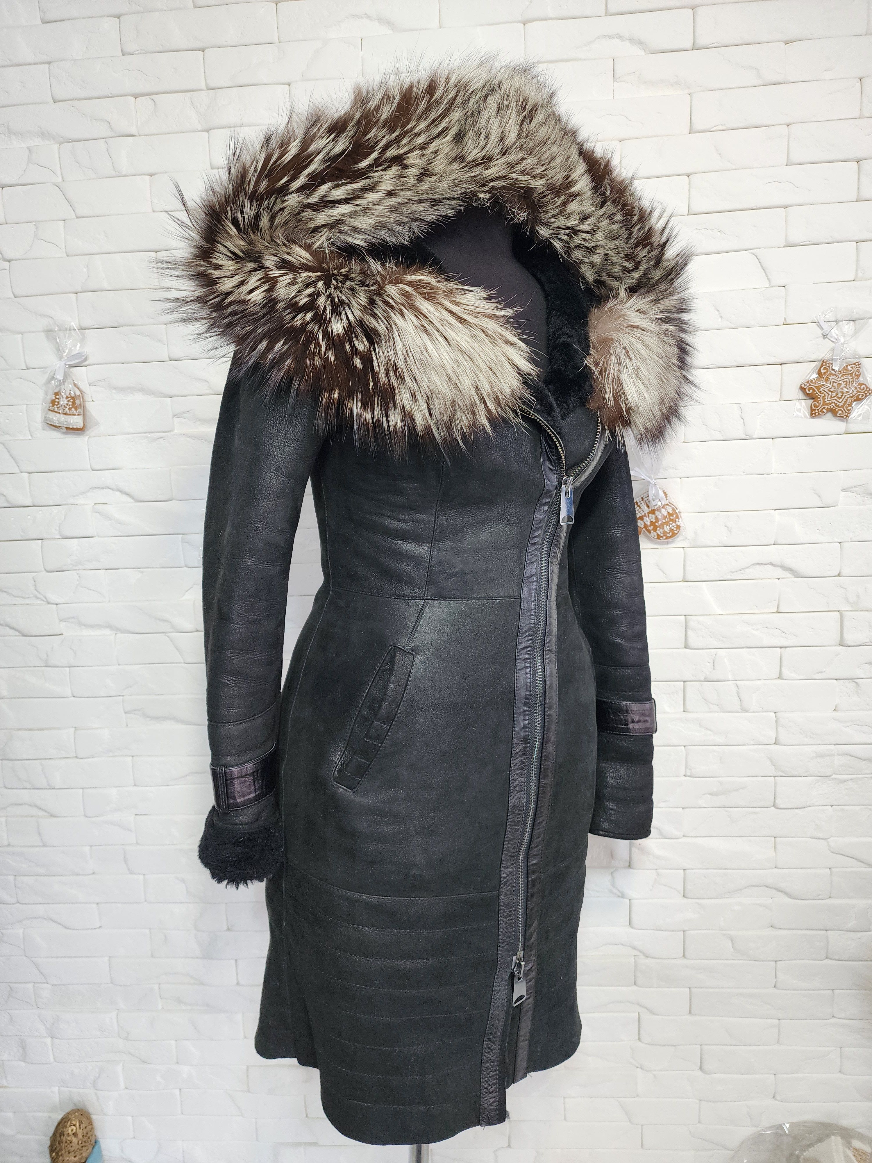Furla Brown Sheepskin Coat: Women's Fur Hood Winter Coat Size S / US 4 / IT 40 - 3 Thumbnail