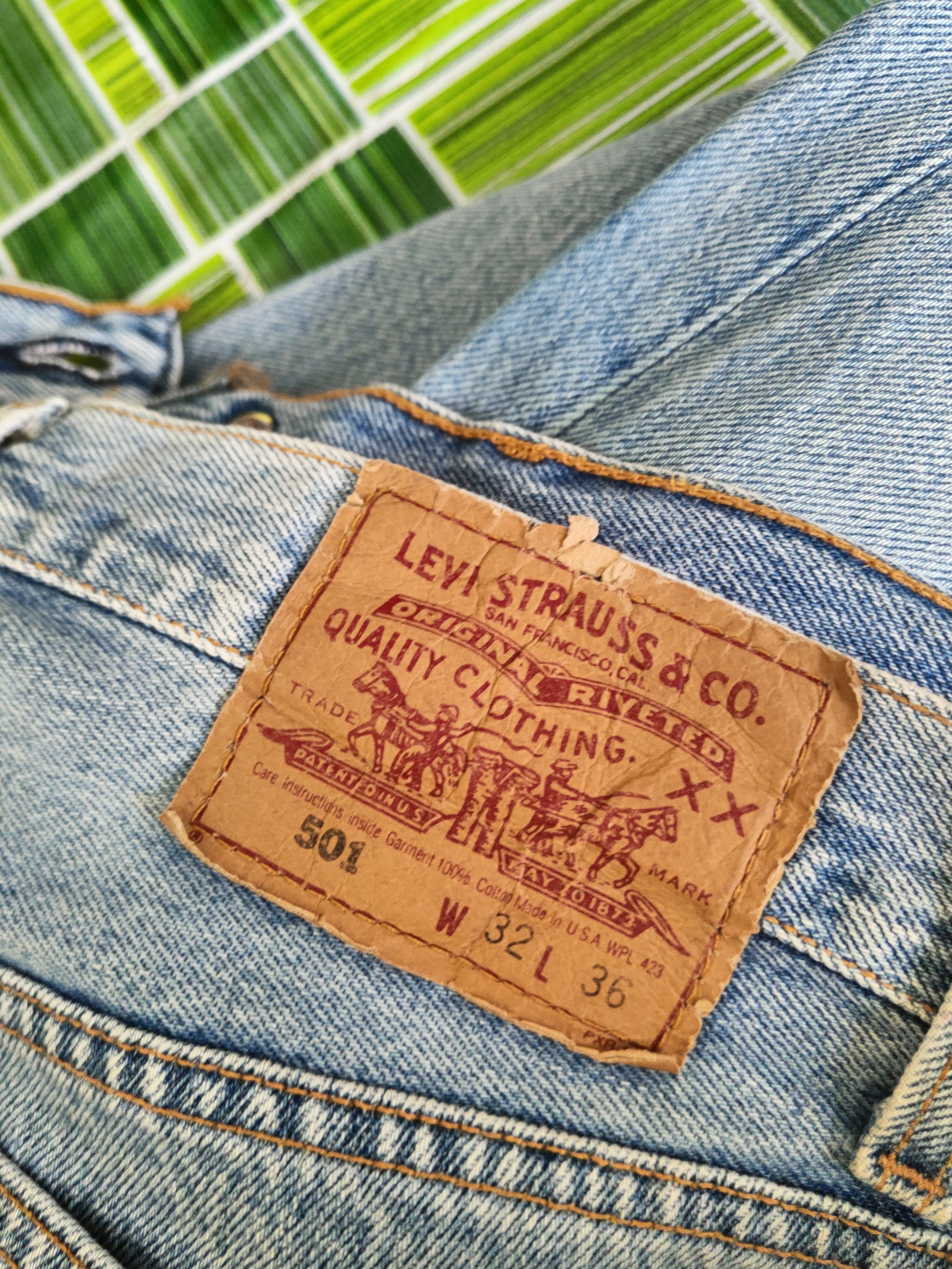Levi's 501 Levi's Blue Distressed Ripped Jeans #S2809 Size US 31 - 15 Thumbnail