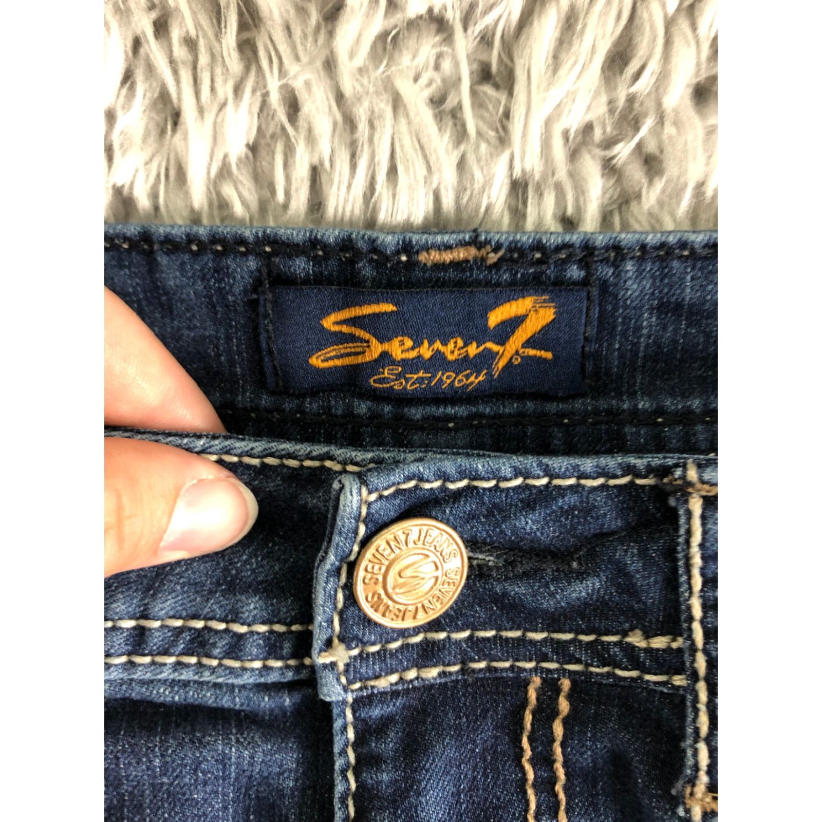 Vintage Seven7 Womens Size 8 Mid Rise Dark Wash Boyfriend Blue Jean Shorts Size 30" / US 8 / IT 44 - 6 Thumbnail