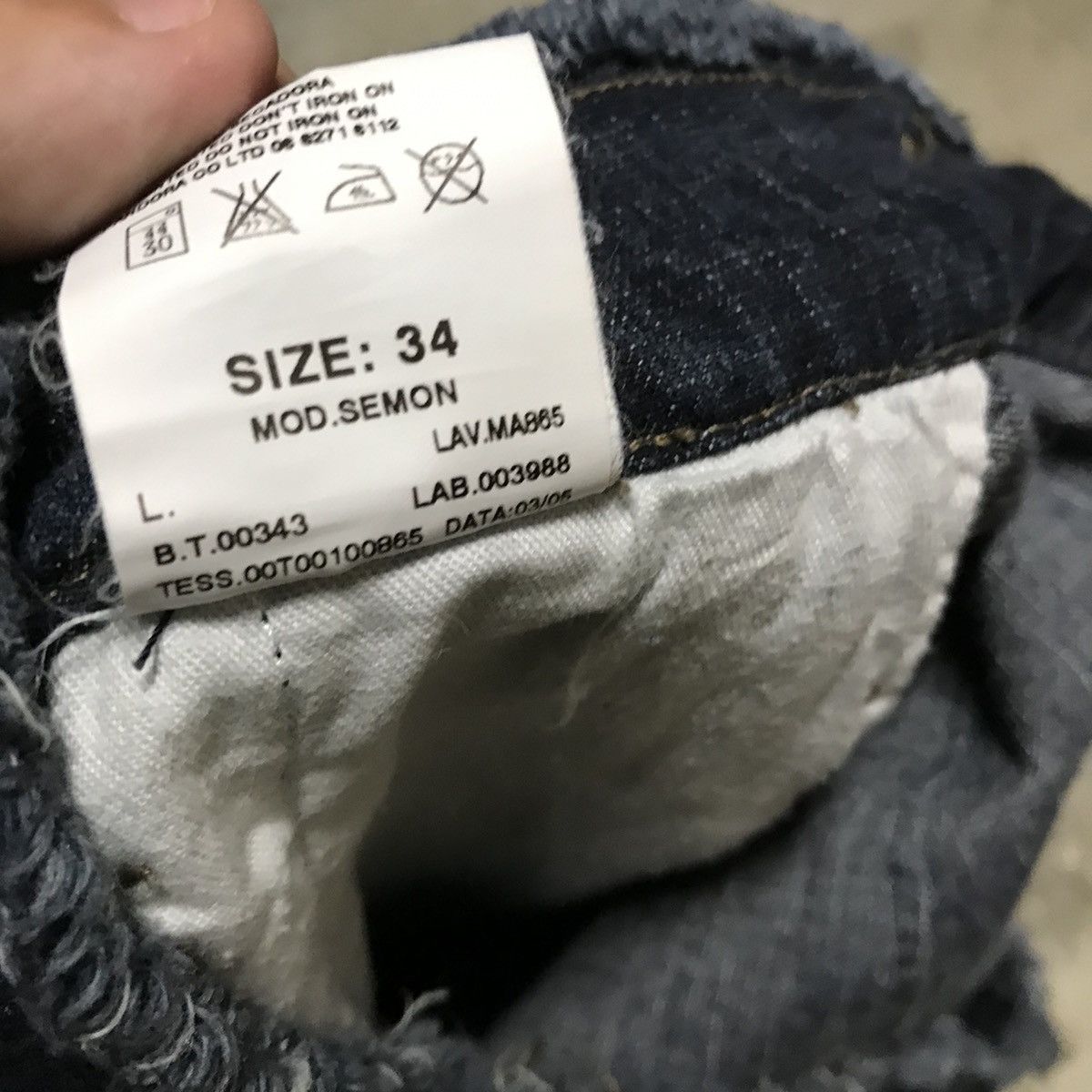 Diesel × Vintage Crazy Vintage Y2K Diesel Baggy Wide Leg Distressed Jeans Size US 34 / EU 50 - 9 Thumbnail