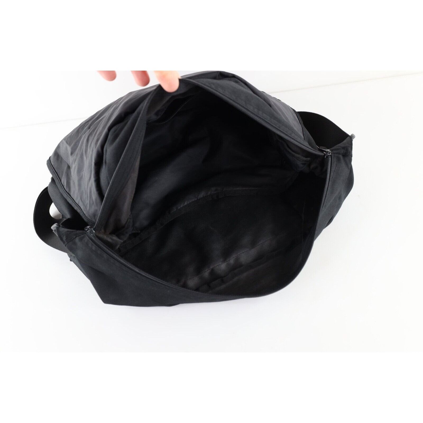 Eddie Bauer × Vintage Vintage 90s Y2K Eddie Bauer Crossbody Messenger Bag Size ONE SIZE - 8 Thumbnail