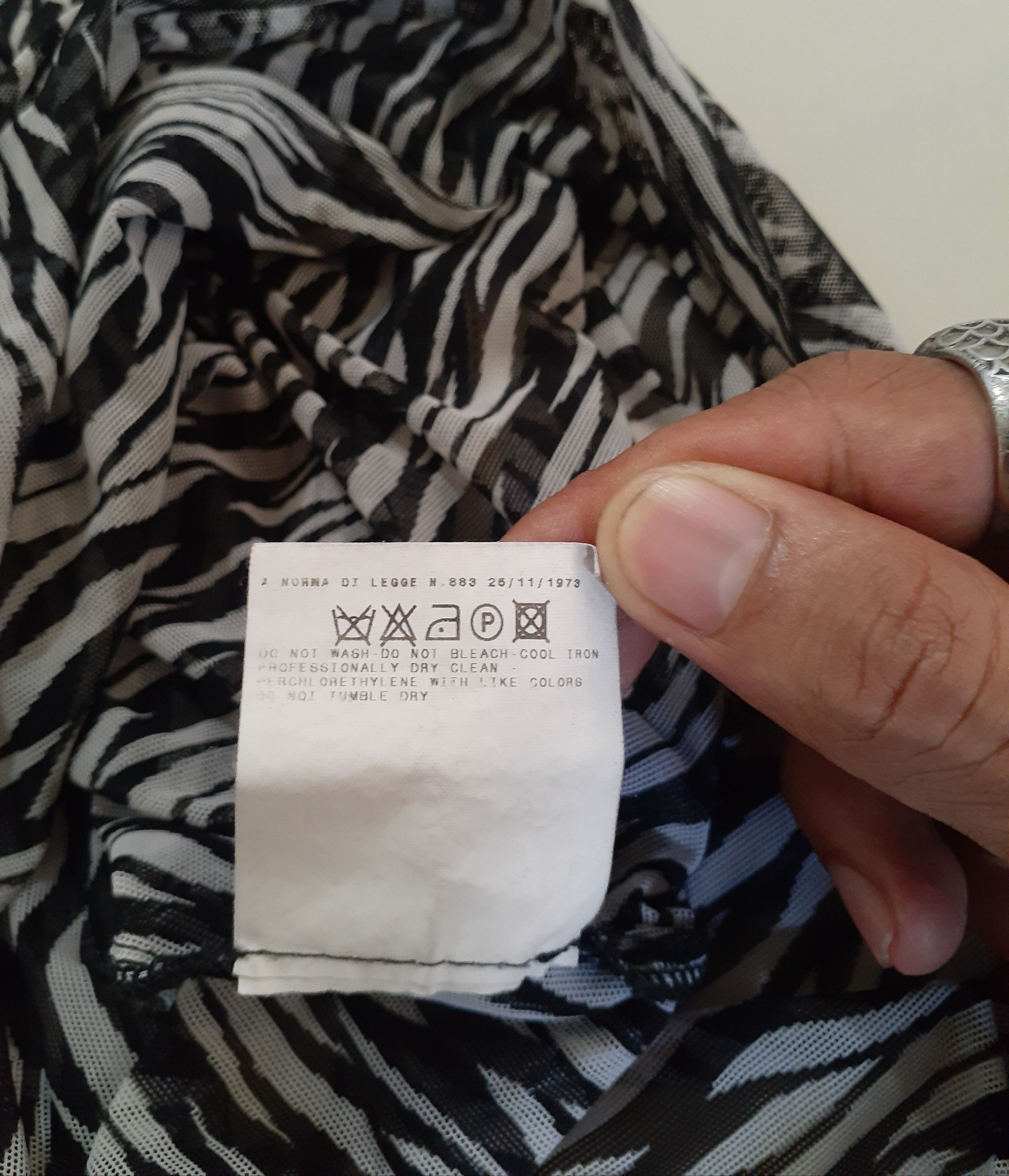 Versace × Versus Vintage Versus Gianni Versace See Through Beach Dress Size S / US 4 / IT 40 - 7 Thumbnail