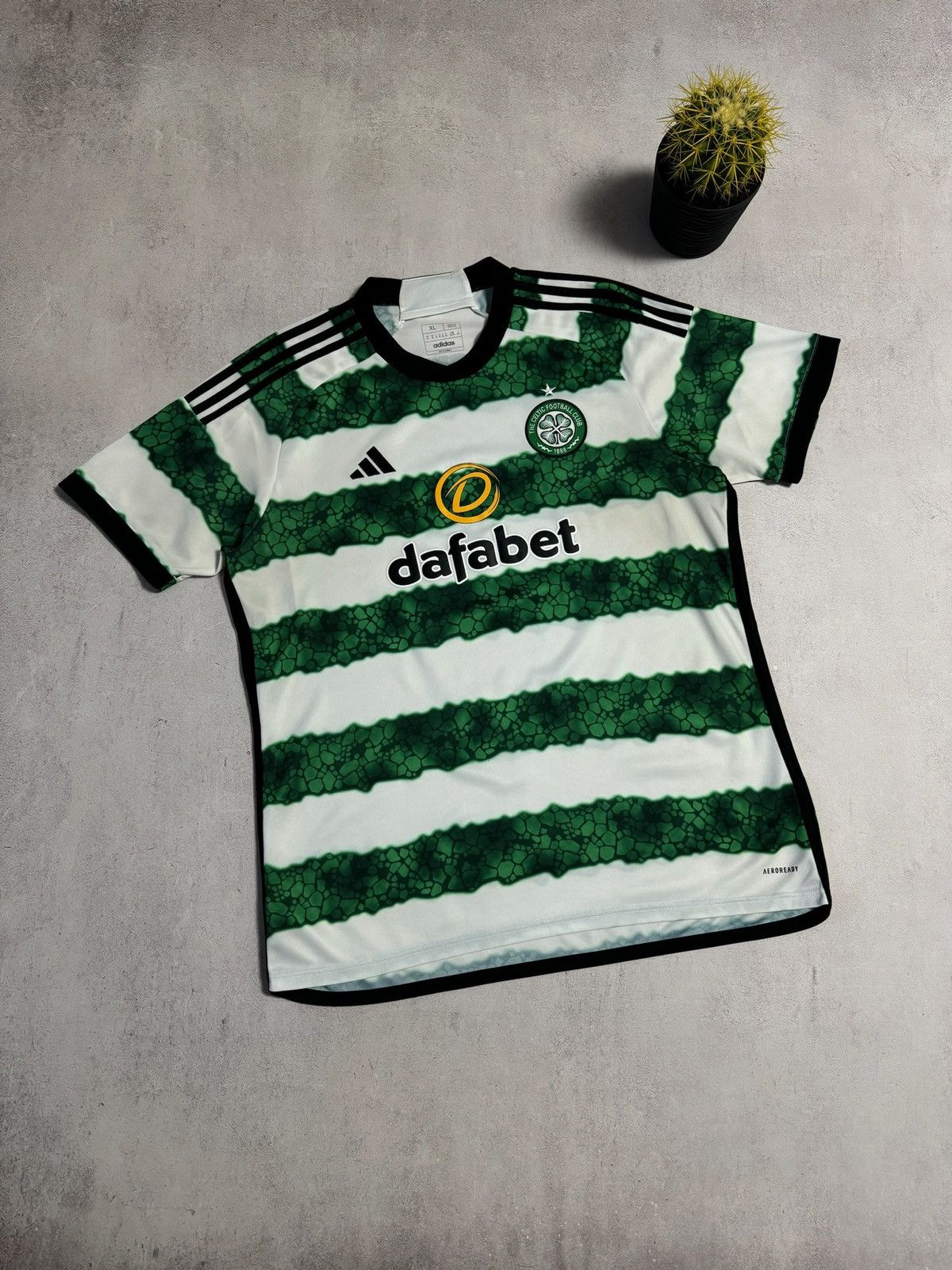 Adidas Adidas Celtic Jersey Home 2022/2023 T Shirt Tee XL Size Size US XL / EU 56 / 4 - 1 Thumbnail