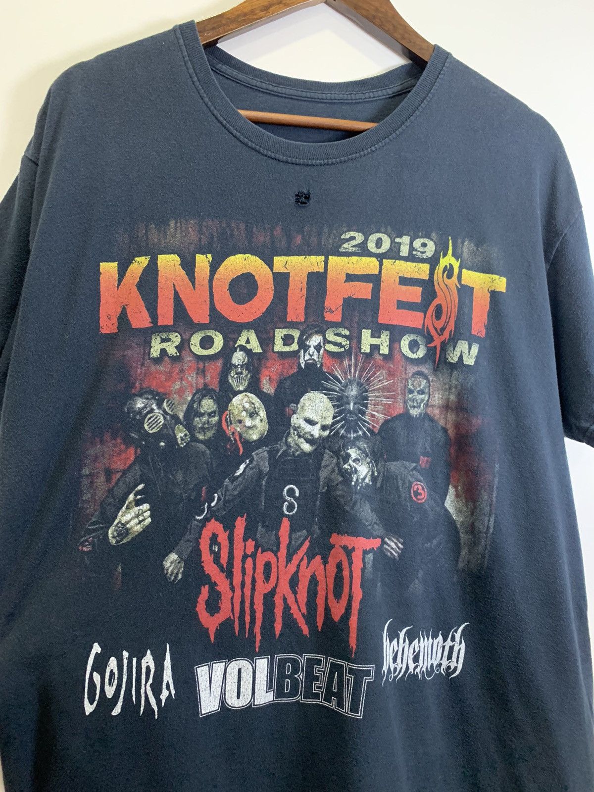 Band Tees 2019 Knotfest Roadshow Slipknot Tshirt Size US L / EU 52-54 / 3 - 3 Thumbnail