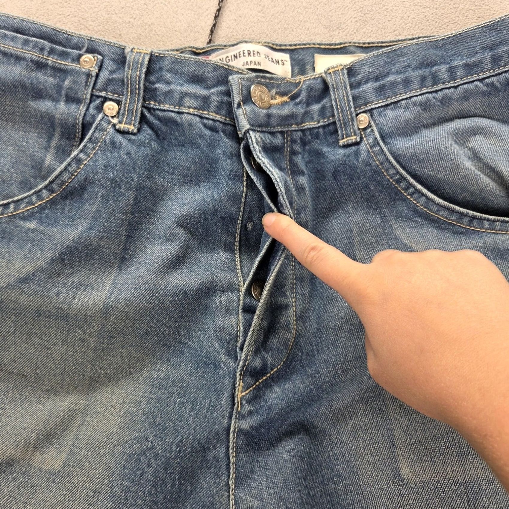 Levi's Levis Jeans Mens Blue 33x30 Engineered VTG Twisted Flap Pocket Distressed Pockets Button Size US 33 - 6 Thumbnail