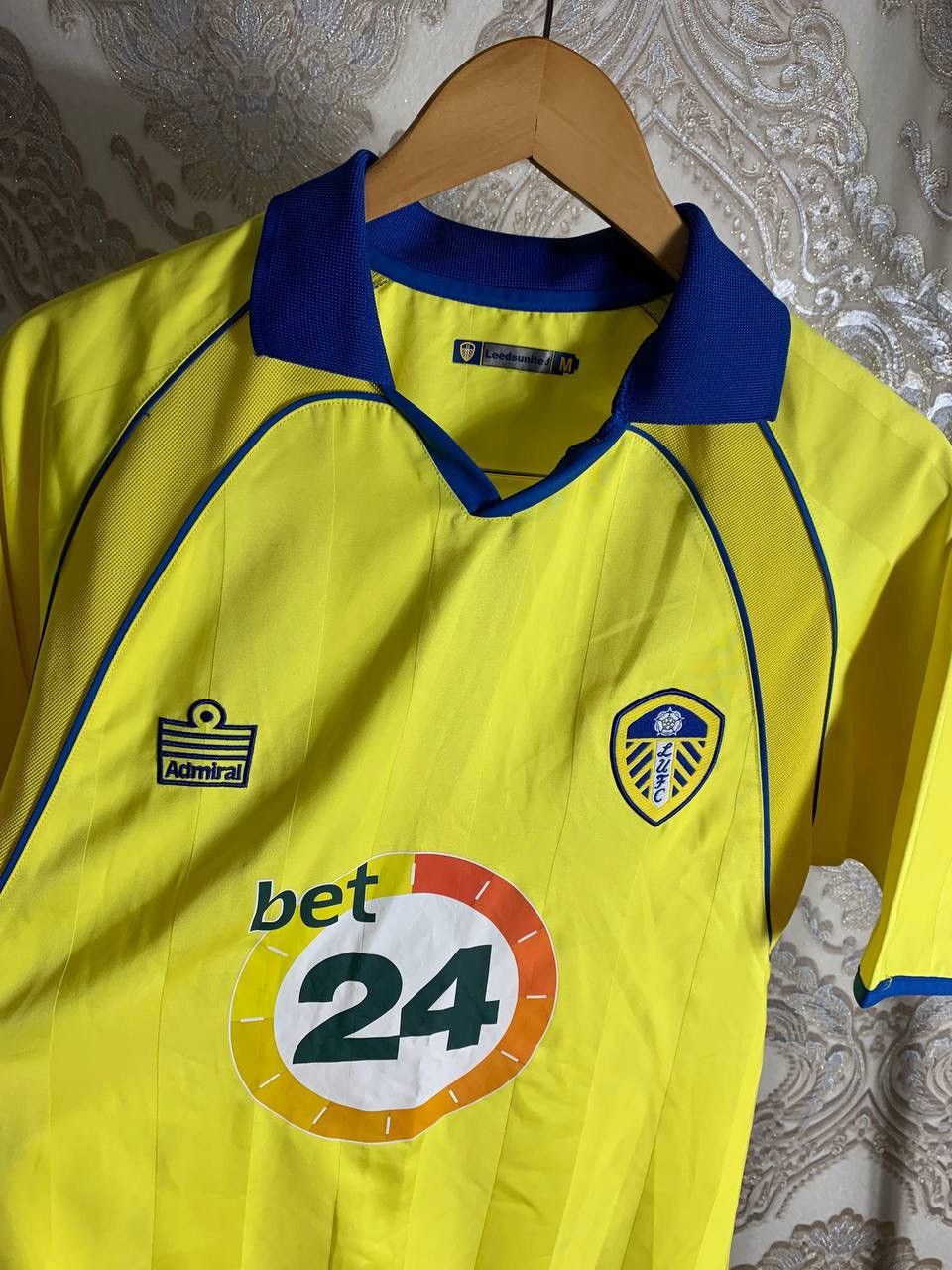 Vintage VERY RARE ADMIRAL FC LEEDS UNITED ENGLAND SOCCER JERSEY Y2K Size US M / EU 48-50 / 2 - 3 Thumbnail