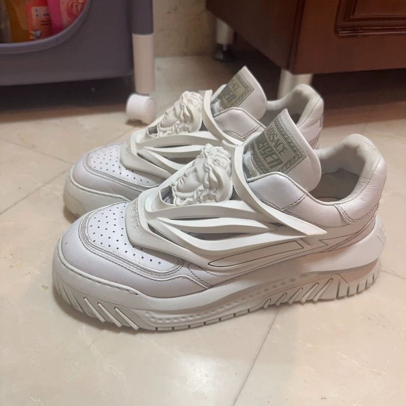 Versace Versace Classic white spaceship shoes Medusa avatar model Size US 10 / EU 43 - 1 Thumbnail